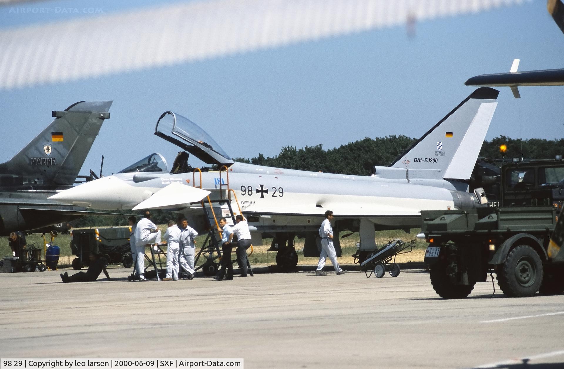 98 29, 1994 Eurofighter EF-2000 Typhoon S C/N DA1, Berlin Air Show 9.6.2000