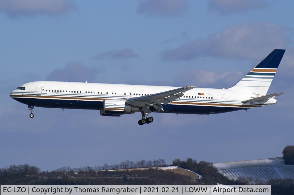 EC-LZO, 1995 Boeing 767-35D/ER C/N 27902, Privilege Style Boeing 767-300ER