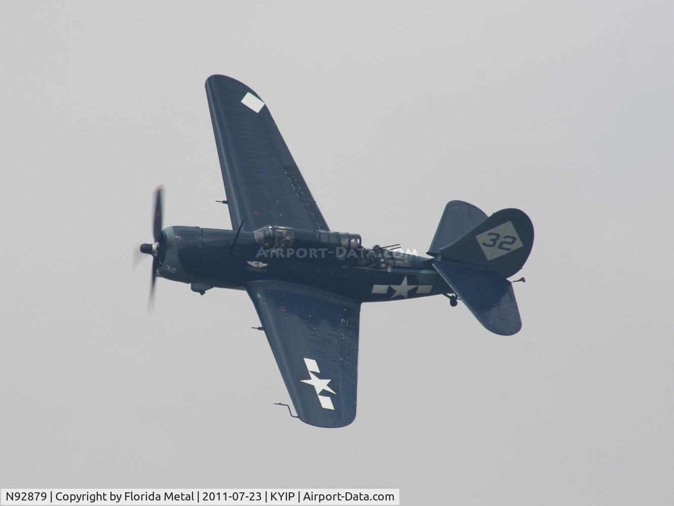 N92879, 1944 Curtiss SB2C-5 Helldiver C/N 83725, TOM YIP 2011