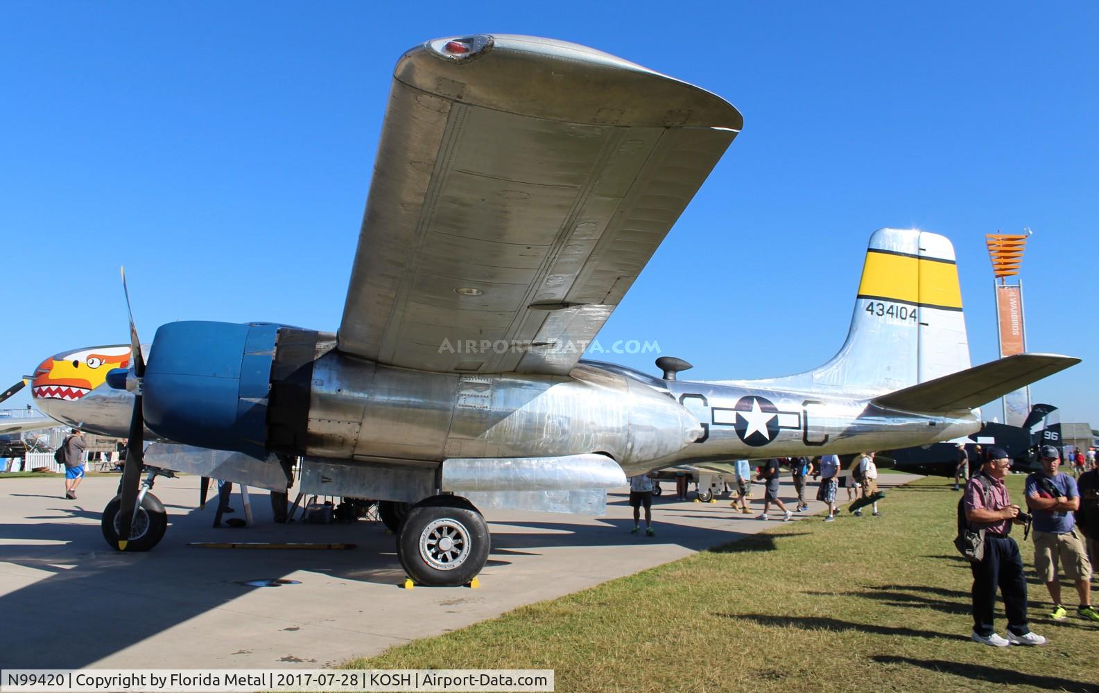 N99420, 1944 Douglas B-26B Invader C/N 27383, EAA OSH 2017