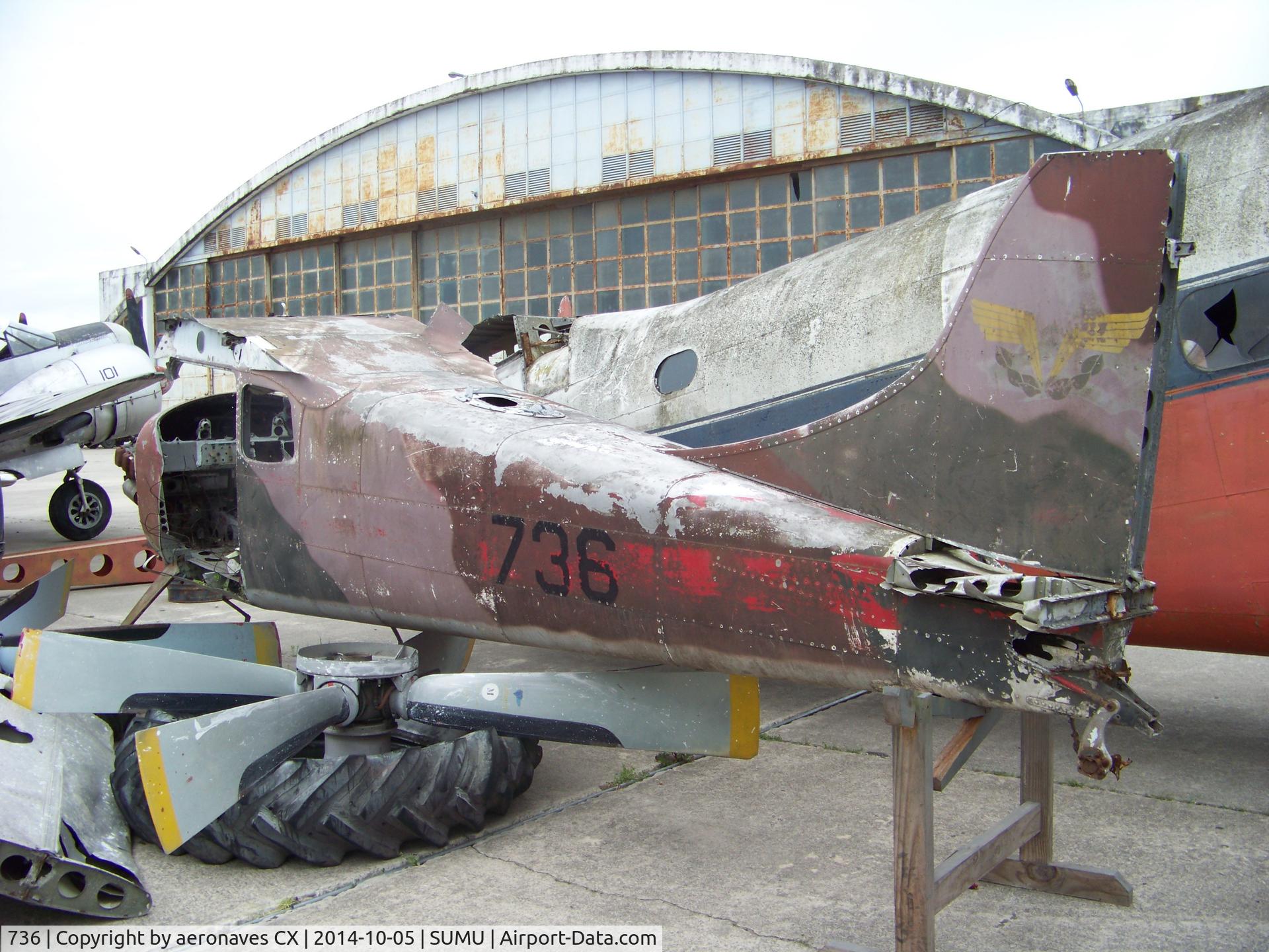 736, Cessna 170B C/N 26912, Aeronave decomisada como CX-ANO en 1977 y pasa a ser FAU-736 ese mismo año. foto fecha 5/10/2014 en Base Aérea Carrasco.