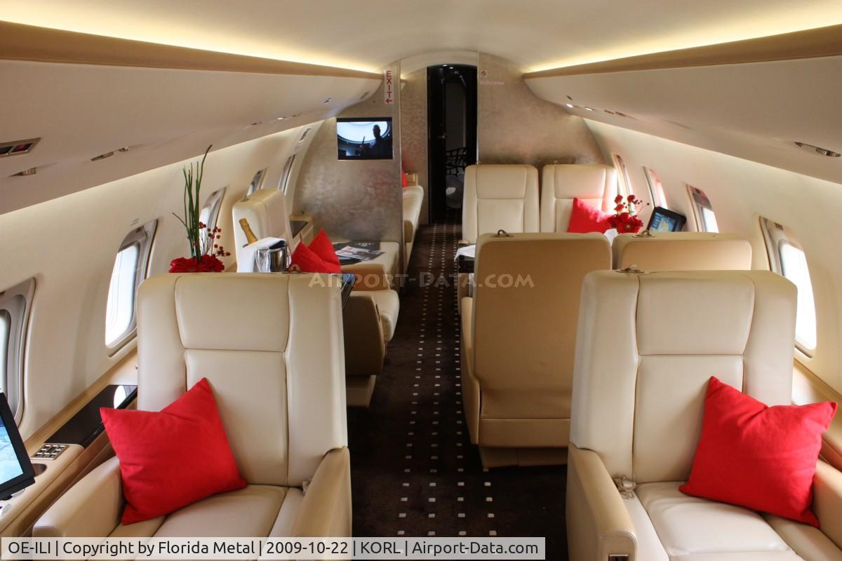 OE-ILI, 2005 Bombardier Challenger 850 (CL-600-2B19) C/N 8048, NBAA ORL 2009