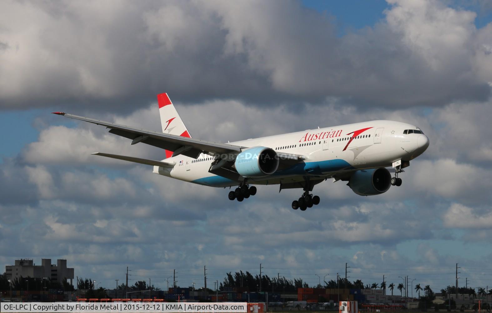 OE-LPC, 2002 Boeing 777-2Z9/ER C/N 29313, MIA spotting 2015