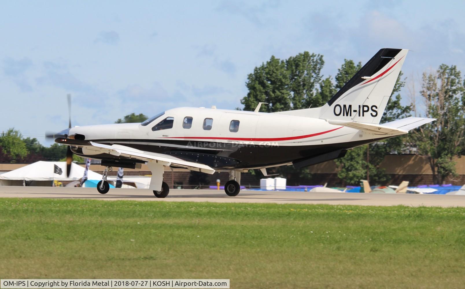 OM-IPS, 2005 Socata TBM-700 C/N 326, EAA OSH 2018