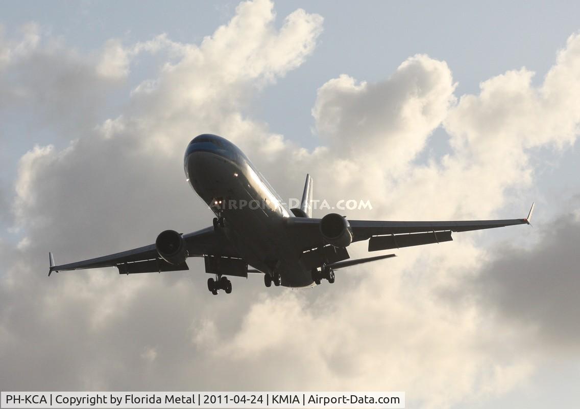 PH-KCA, 1993 McDonnell Douglas MD-11 C/N 48555, MIA spotting 2011
