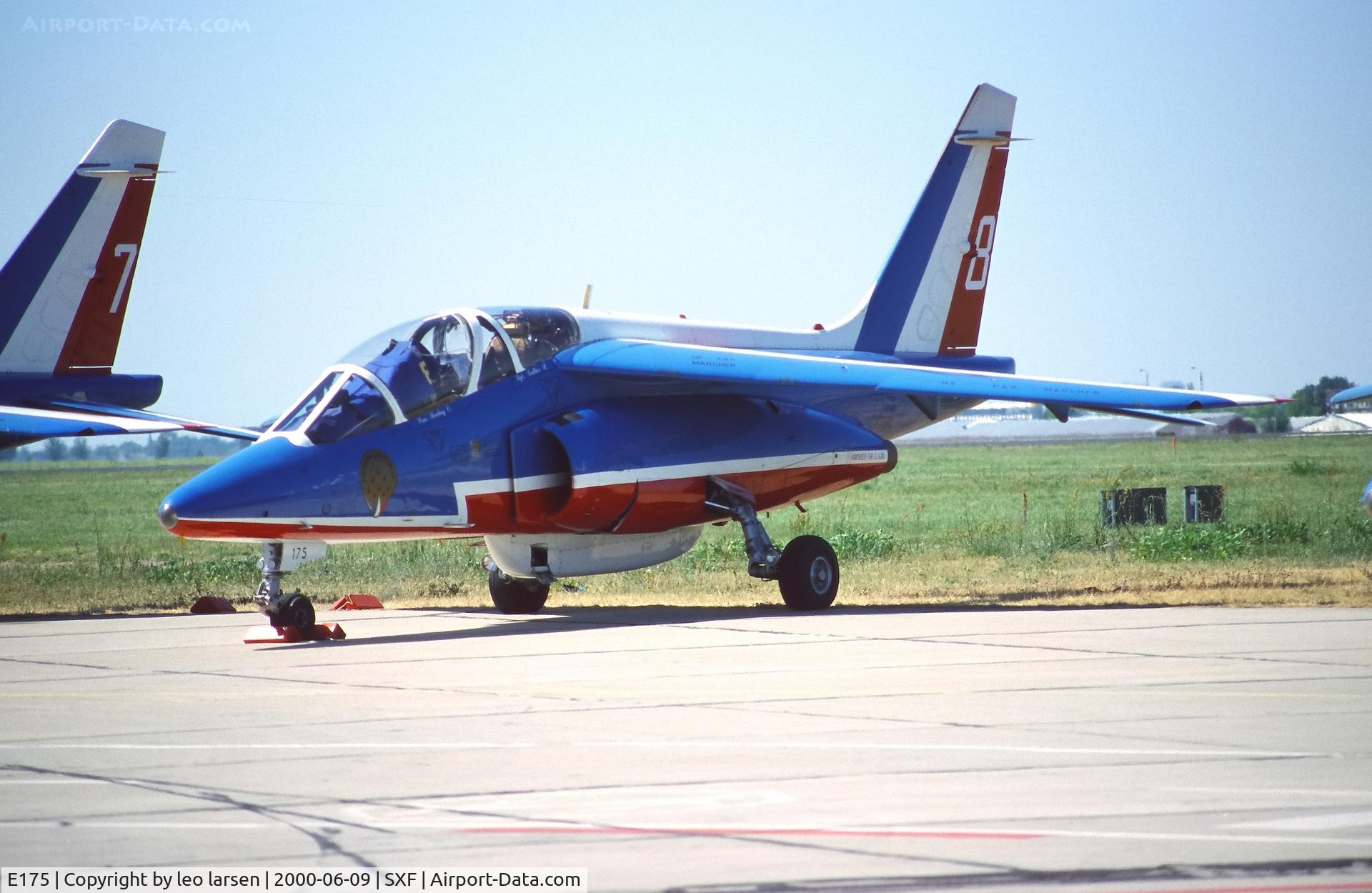 E175, Dassault-Dornier Alpha Jet E C/N E175, Berlin Air Show 9.6.2000 with airplane no 