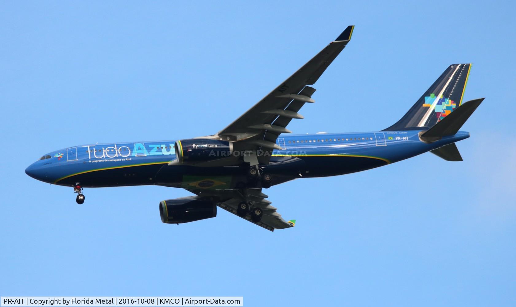 PR-AIT, 2003 Airbus A330-243 C/N 529, MCO spotting 2016