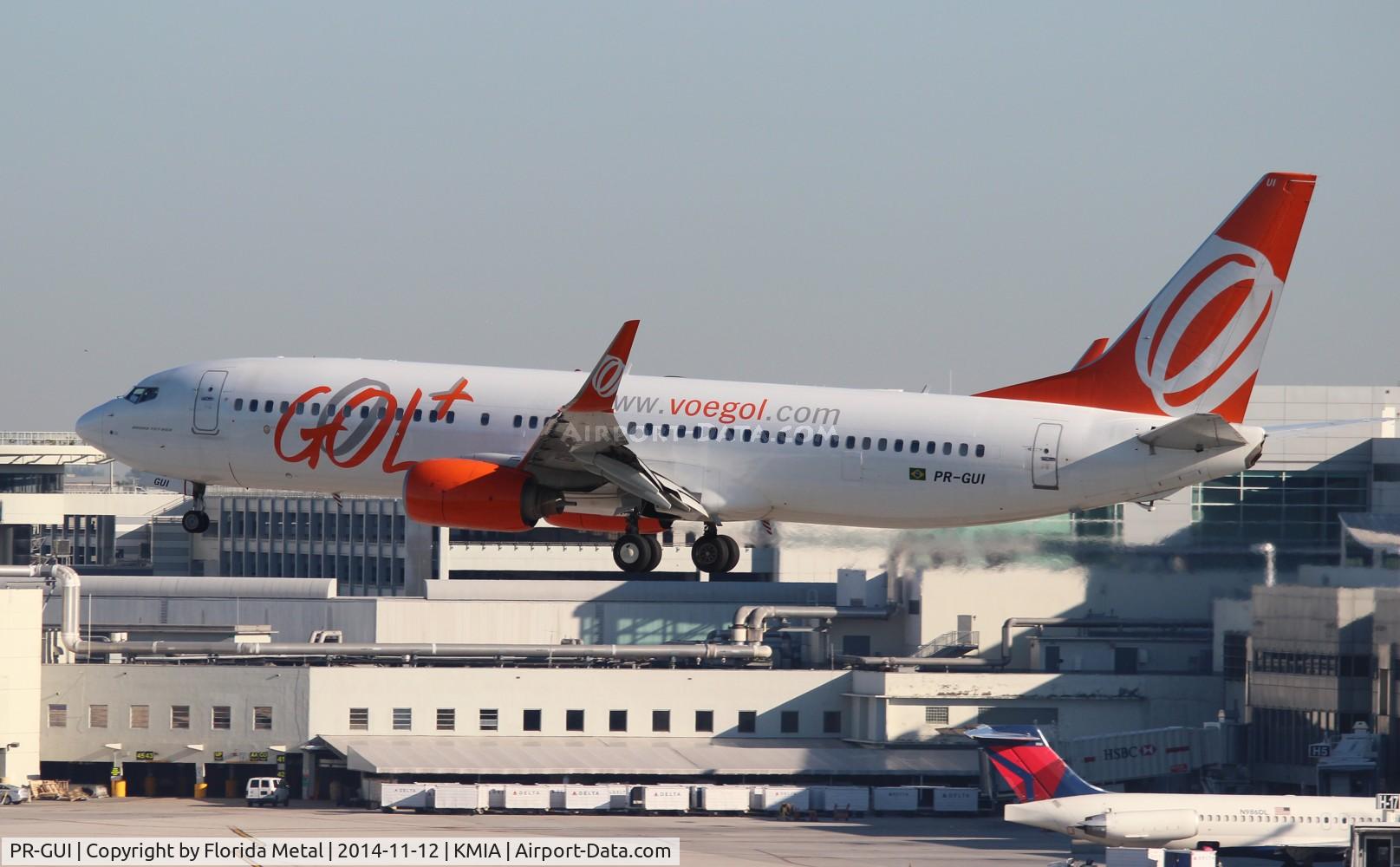 PR-GUI, 2011 Boeing 737-8EH C/N 35844, MIA spotting 2014