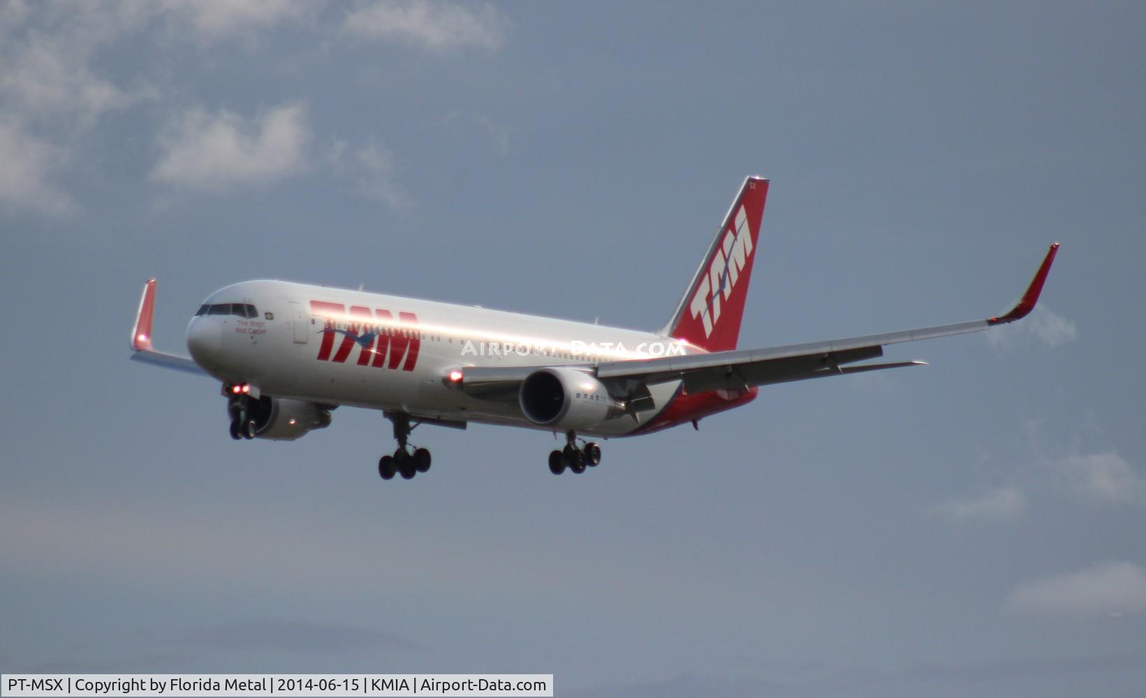 PT-MSX, 2012 Boeing 767-316/ER C/N 41993, MIA spotting 2014