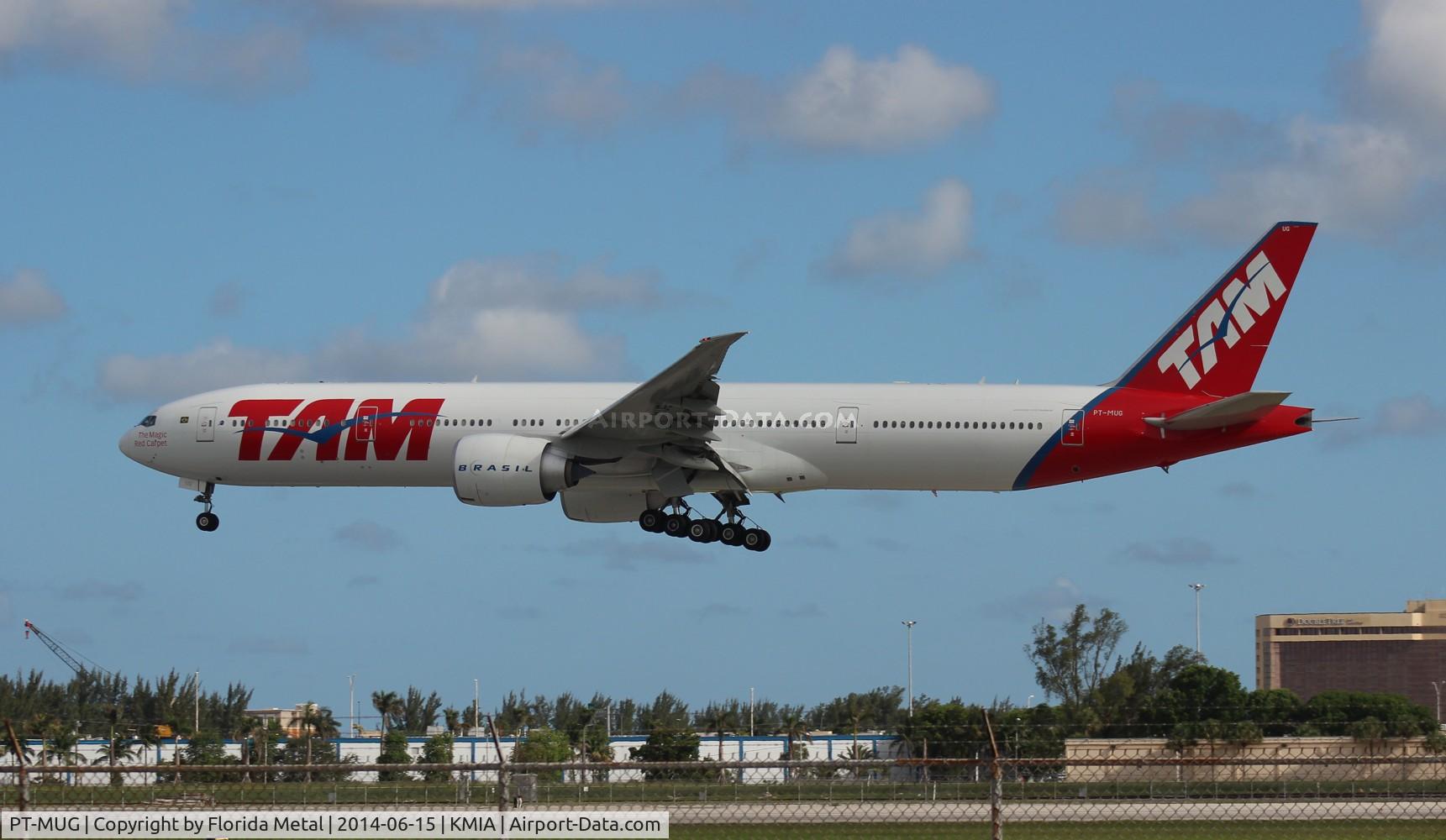 PT-MUG, 2012 Boeing 777-32W/ER C/N 38888, MIA spotting 2014