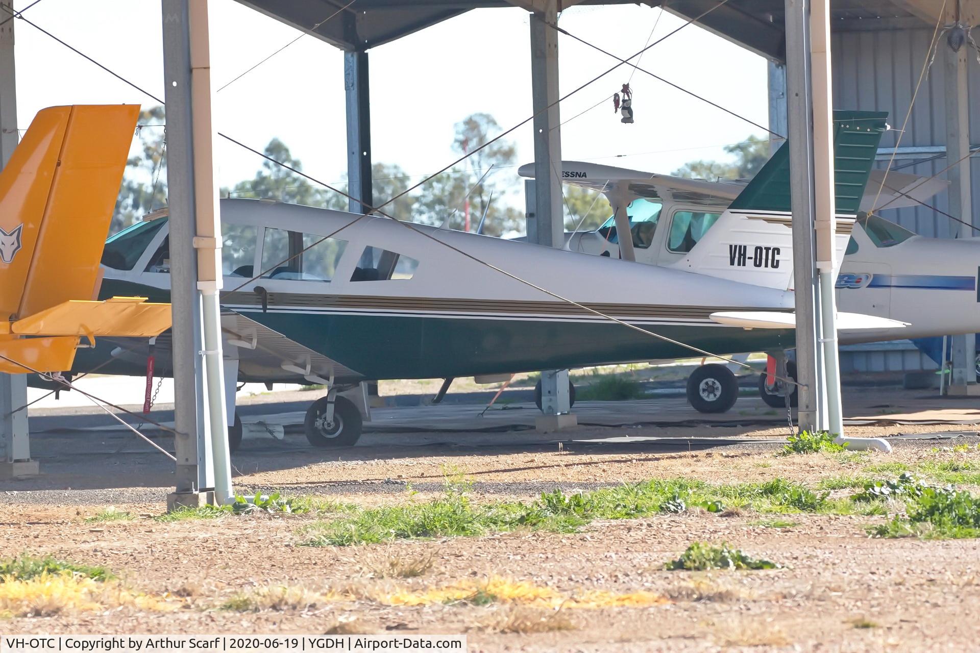 VH-OTC, 1971 Piper PA-28R-200 Cherokee Arrow C/N 28R-7135125, Gunnedah Airport NSW June 2020