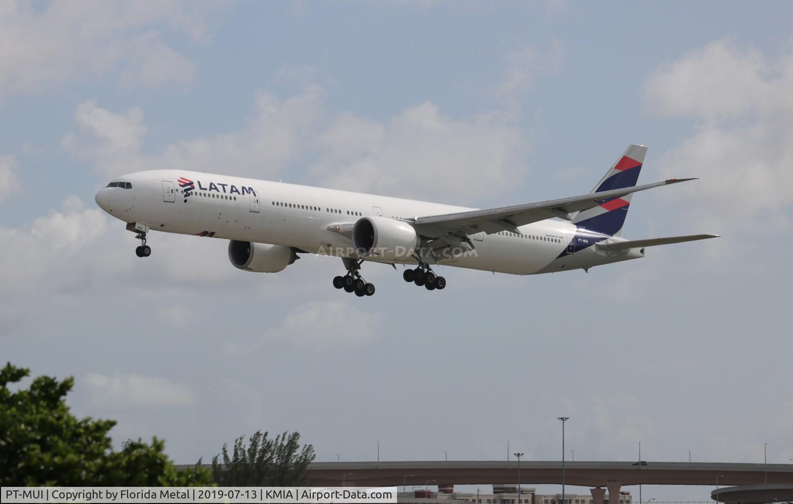 PT-MUI, 2013 Boeing 777-32W/ER C/N 40589, MIA spotting 2019