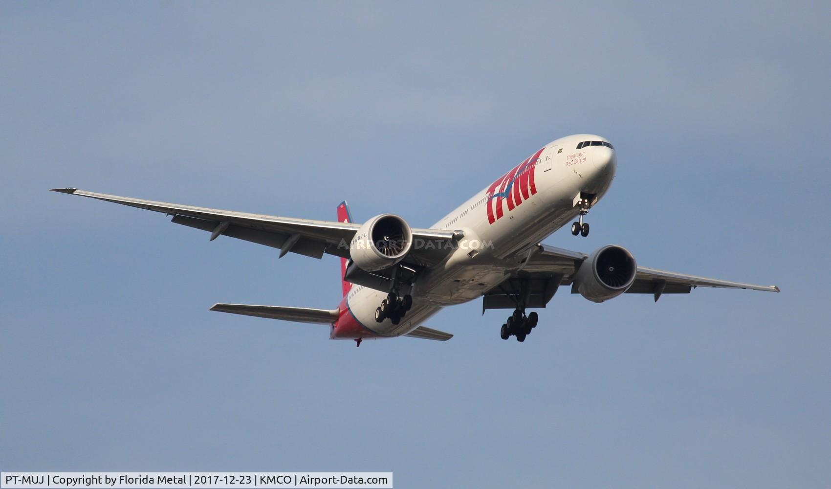 PT-MUJ, 2013 Boeing 777-32W/ER C/N 40588, MCO spotting 2017