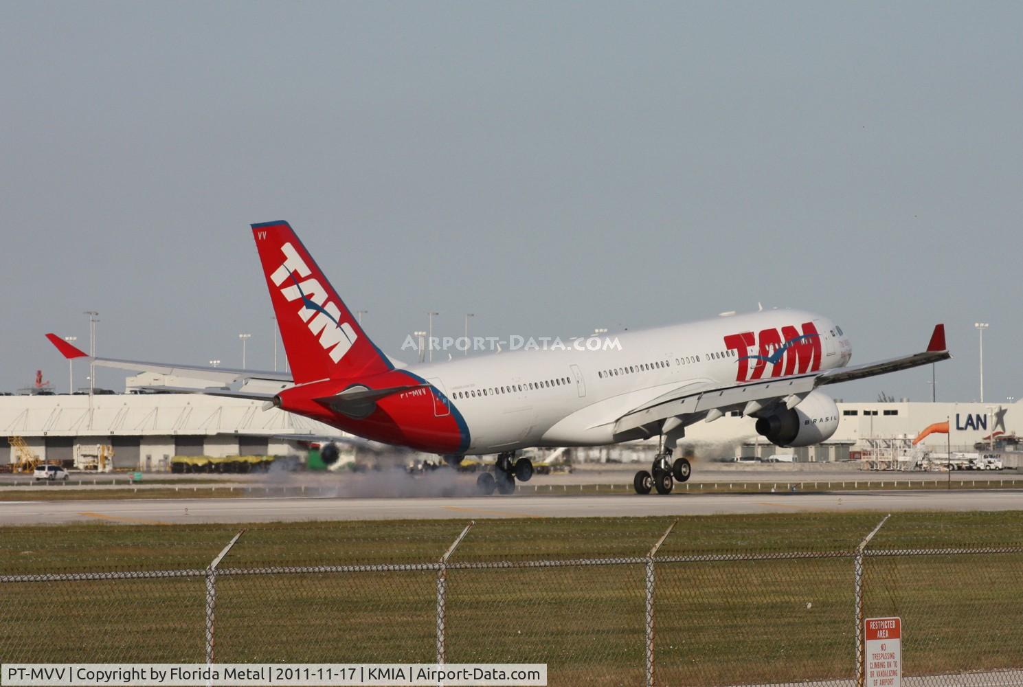 PT-MVV, 2011 Airbus A330-223 C/N 1221, MIA spotting 2011