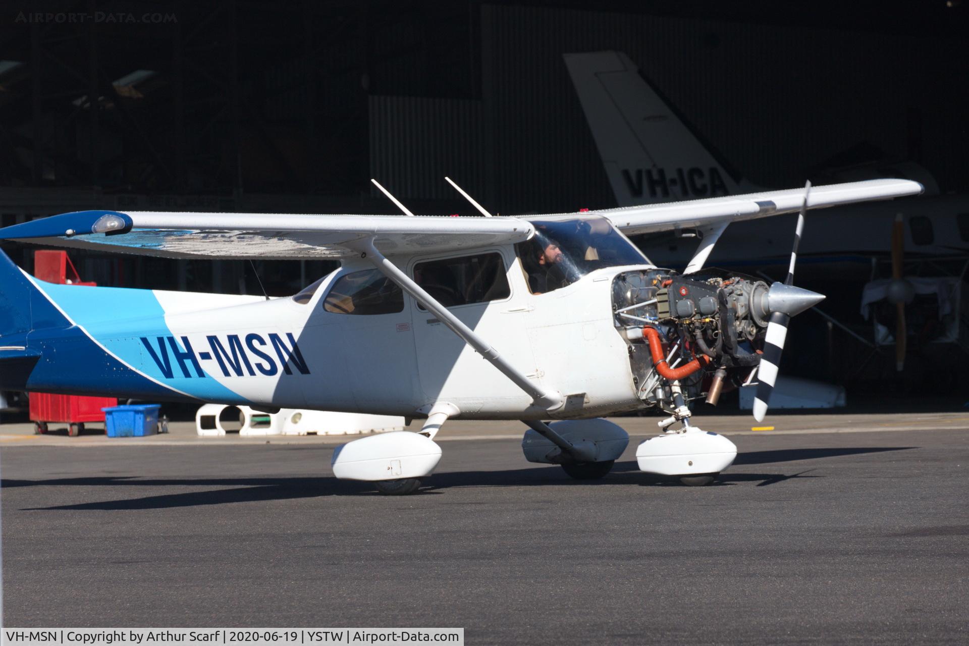 VH-MSN, 2000 Cessna 172R C/N 17280931, Tamworth NSW June 2020