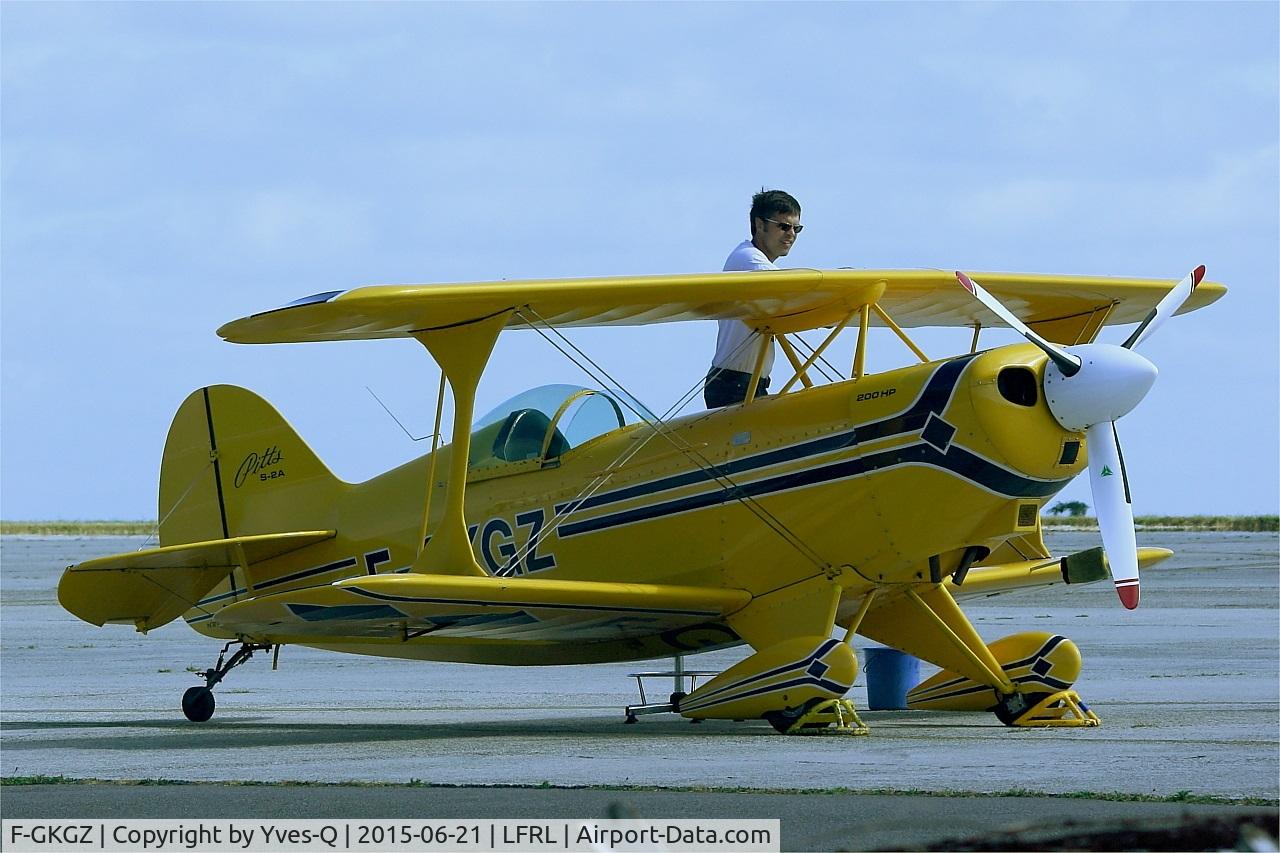 F-GKGZ, 1977 Pitts S-2A Special C/N 2149, Pitts S-2A Special, Static display, Lanvéoc-Poulmic (LFRL) Open day in june 2015