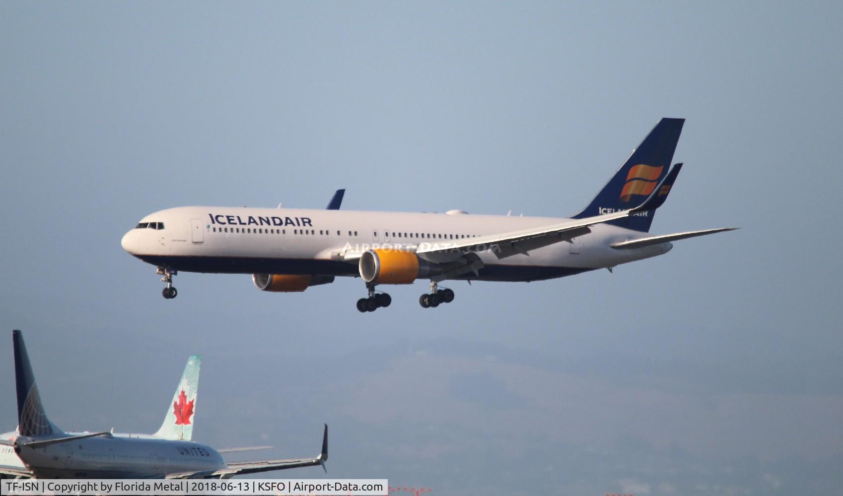 TF-ISN, 2000 Boeing 767-319 C/N 30586, SFO Spotting 2018