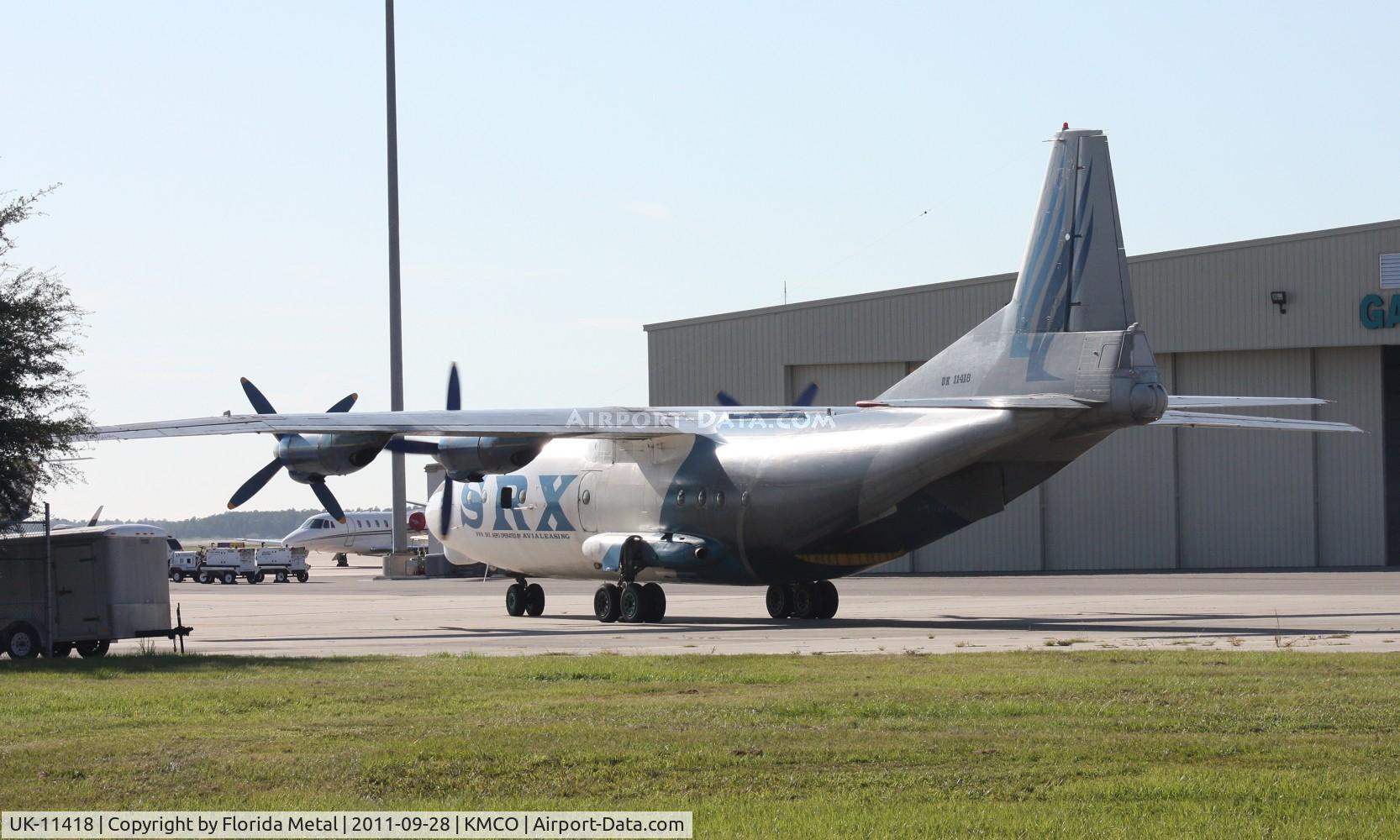 UK-11418, 1964 Antonov An-12B C/N 402504, MCO spotting 2011