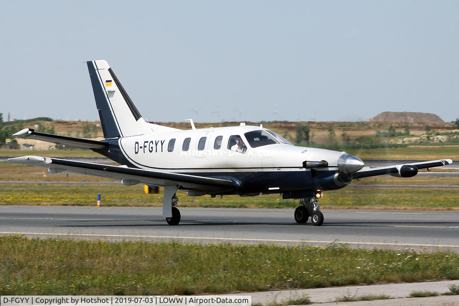 D-FGYY, 2000 Socata TBM-700 C/N 162, Taxing to runway 34 for departure