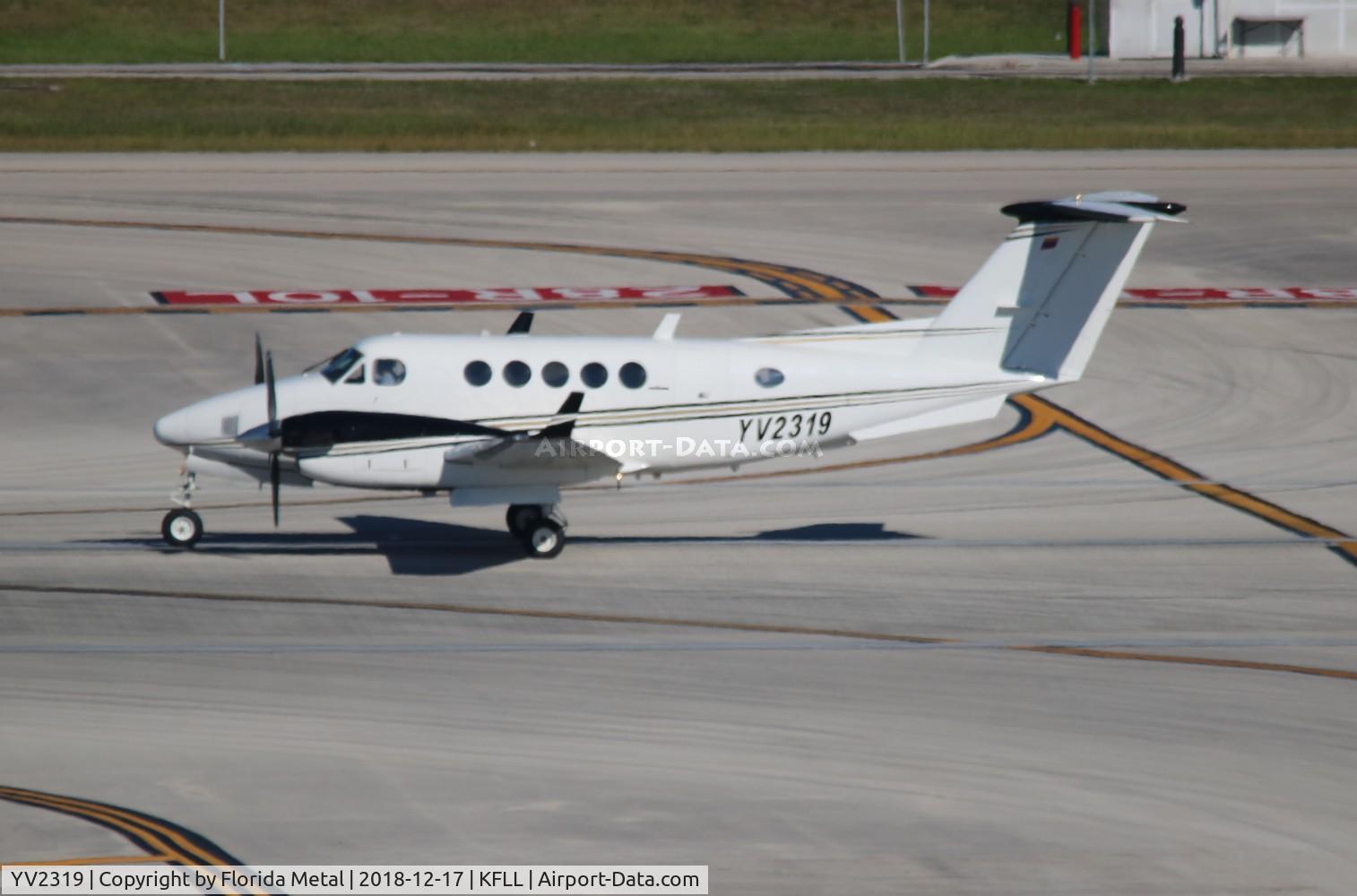 YV2319, Beech Super King Air 200 C/N BB-796, FLL spotting 2018