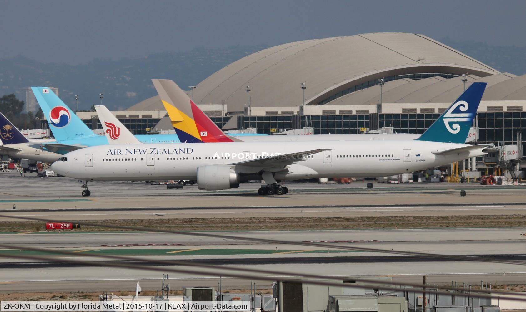 ZK-OKM, 2010 Boeing 777-306/ER C/N 38405, LAX spotting 2015