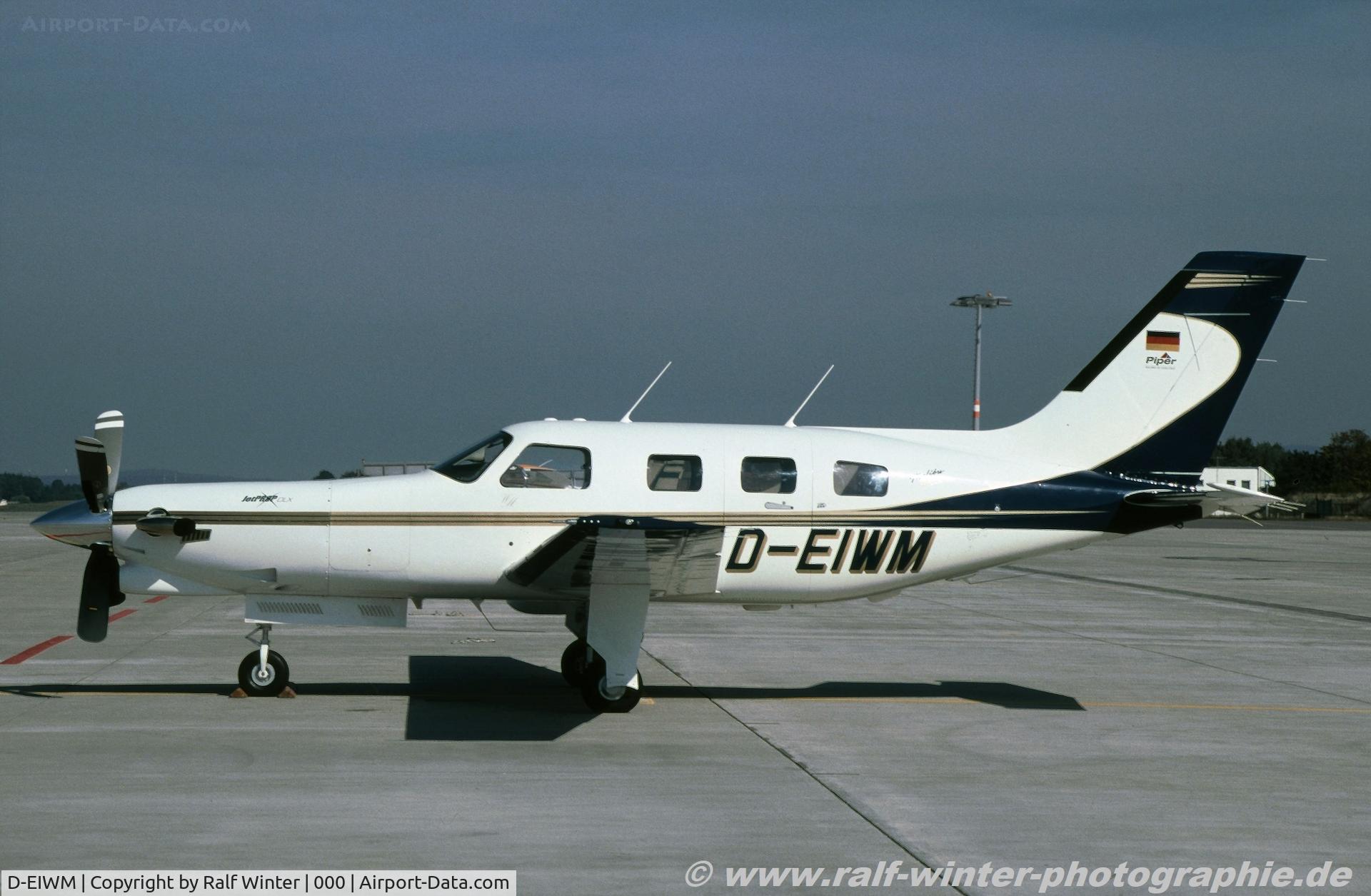 D-EIWM, 1999 Piper PA-46-350P Malibu Mirage C/N 4636202, Piper PA-46-350P Malibu Mirage - Private - 4636202 - D-EIWM - 1998