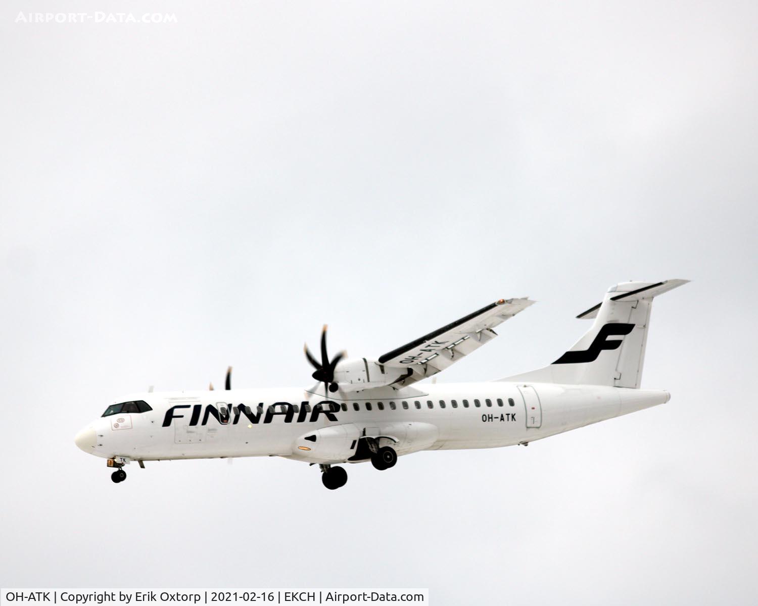OH-ATK, 2009 ATR 72-212A C/N 848, OH-ATK landing rw 22L