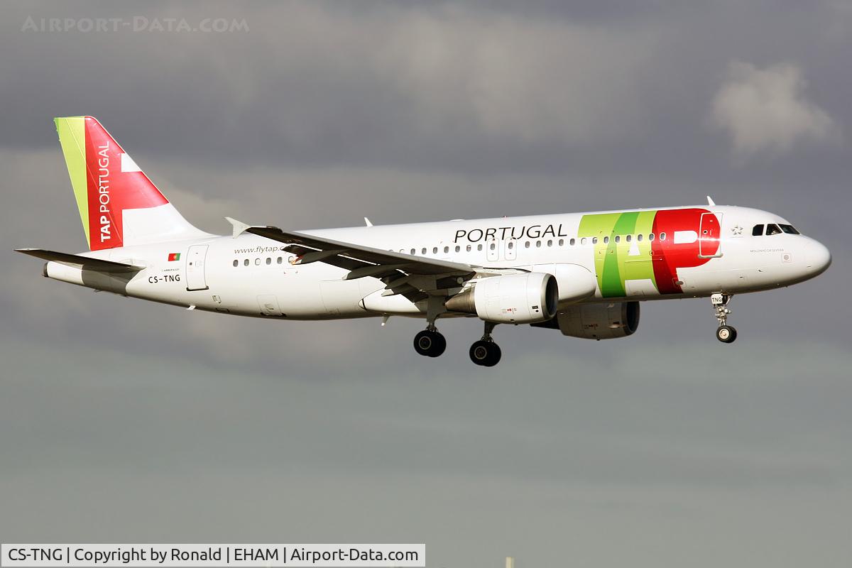 CS-TNG, 1998 Airbus A320-214 C/N 945, at spl