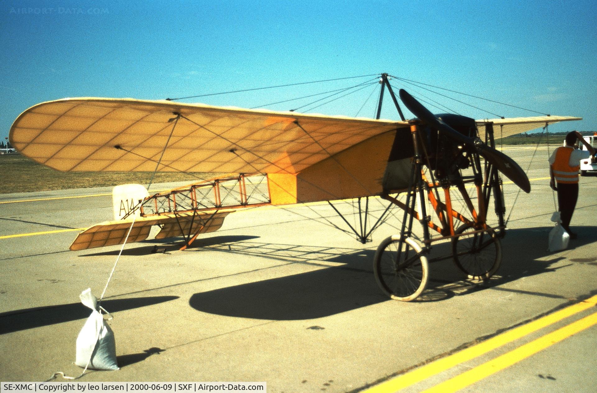 SE-XMC, 1991 Thulin A (1918 Replica) C/N 82-748, Berlin ILA 9.6.2000