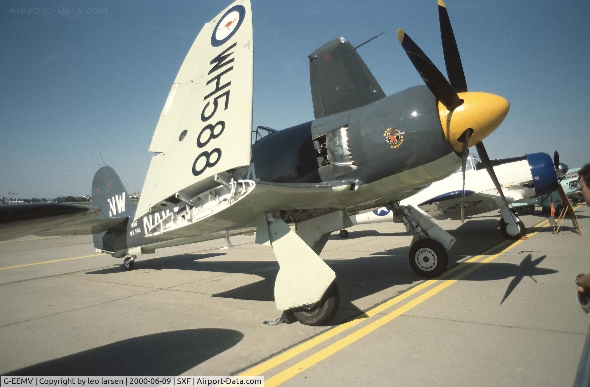 G-EEMV, 1951 Hawker Sea Fury FB.11 C/N 41H/636335, Berlin ILA 9.6.2000