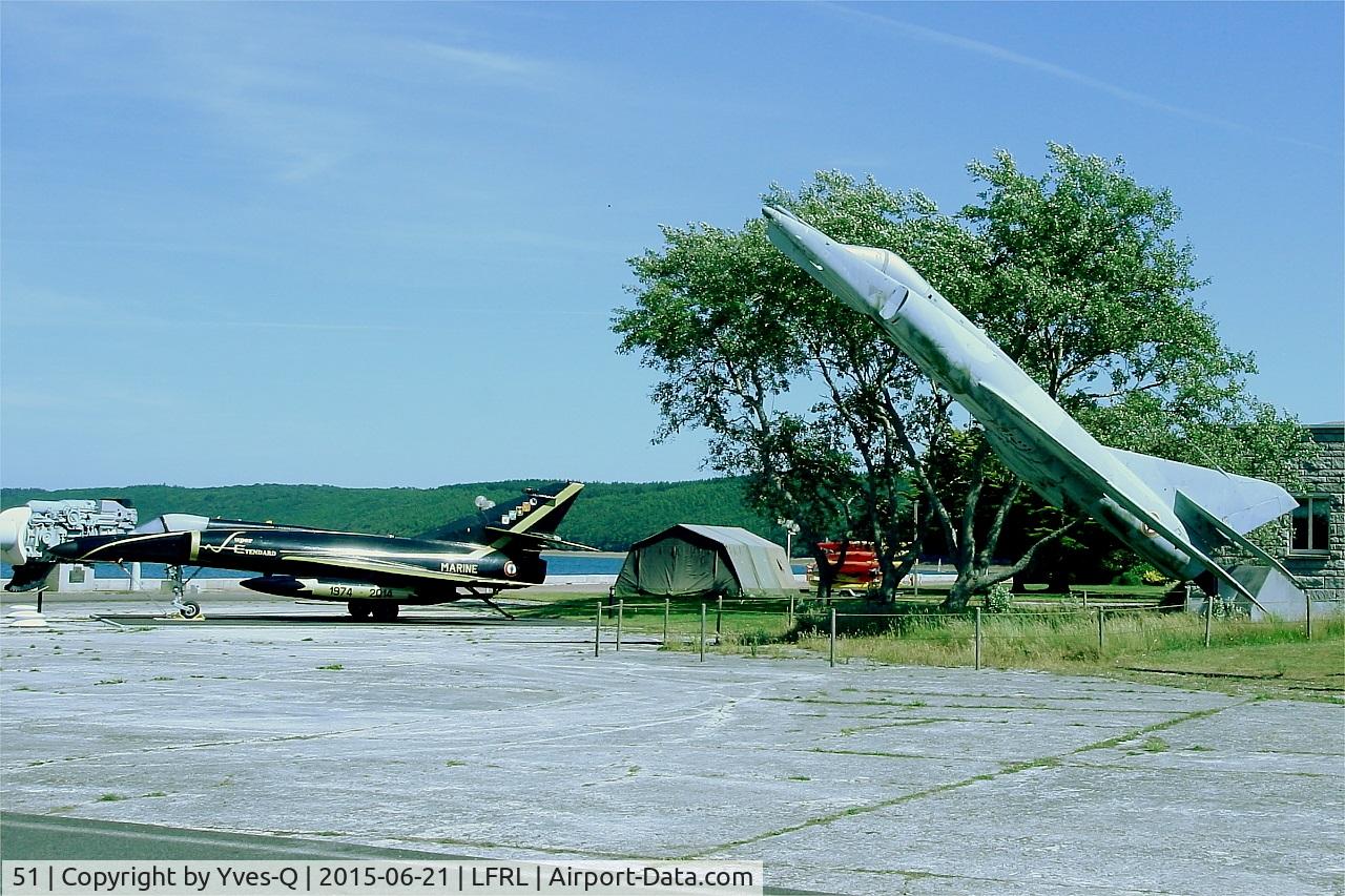 51, Dassault Etendard IV.M C/N 51, Dassault Dassault Etendard IV M, Preserved at Lanvéoc-Poulmic Naval Air Base (LFRL) Open day 2015