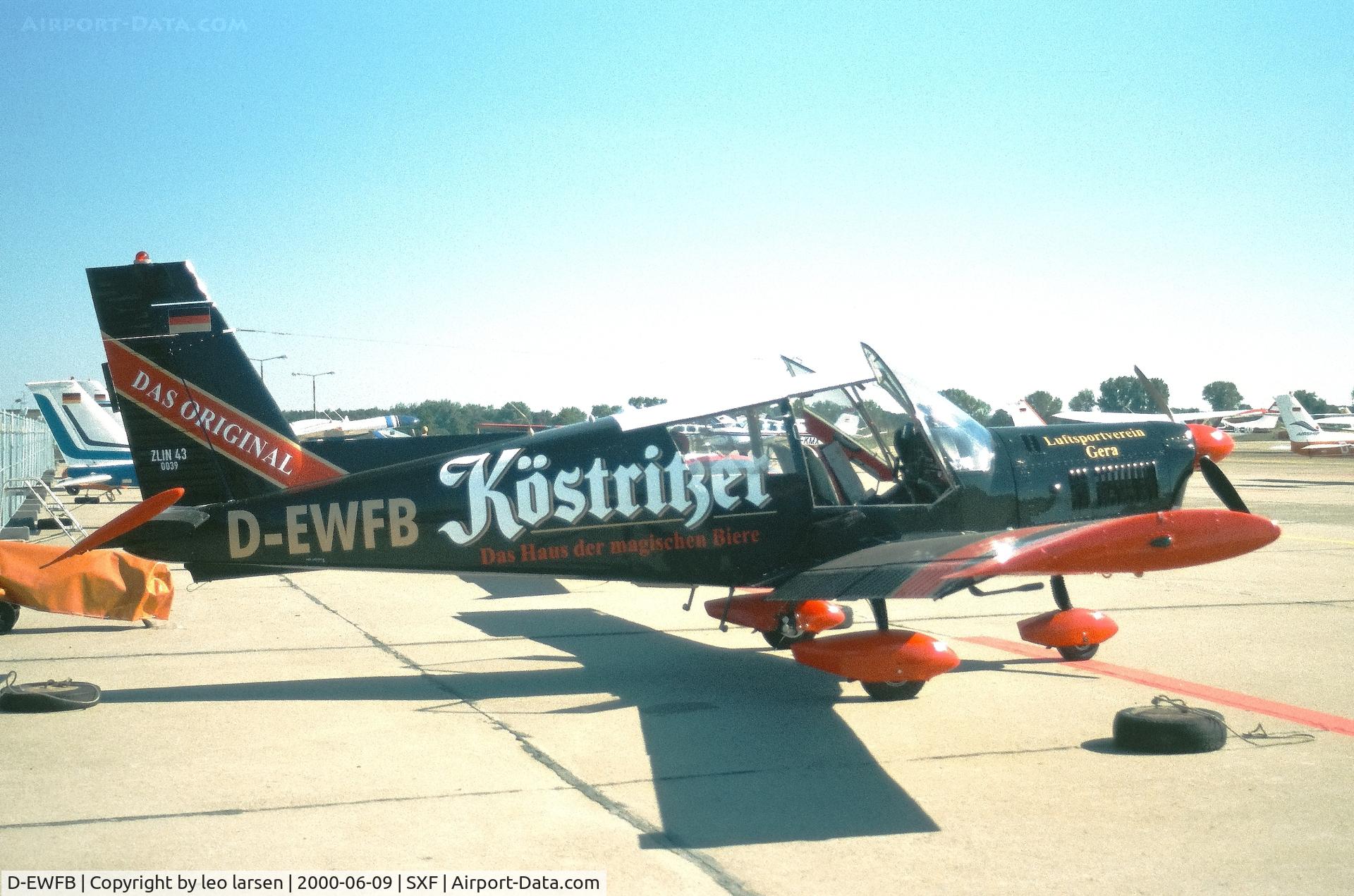 D-EWFB, 1974 Zlin 43 C/N 039/01, Berlin ILA 9.6.2000