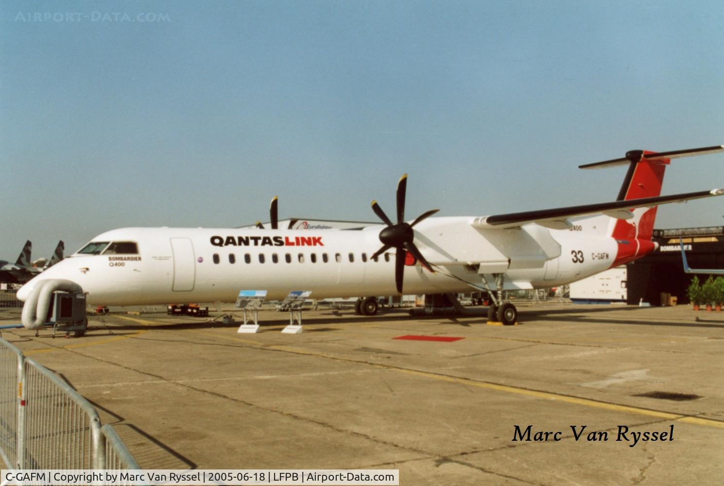 C-GAFM, 2000 De Havilland Canada DHC-8-402Q Dash 8 C/N 4017, At Paris / Le Bourget Air Show in 2005.