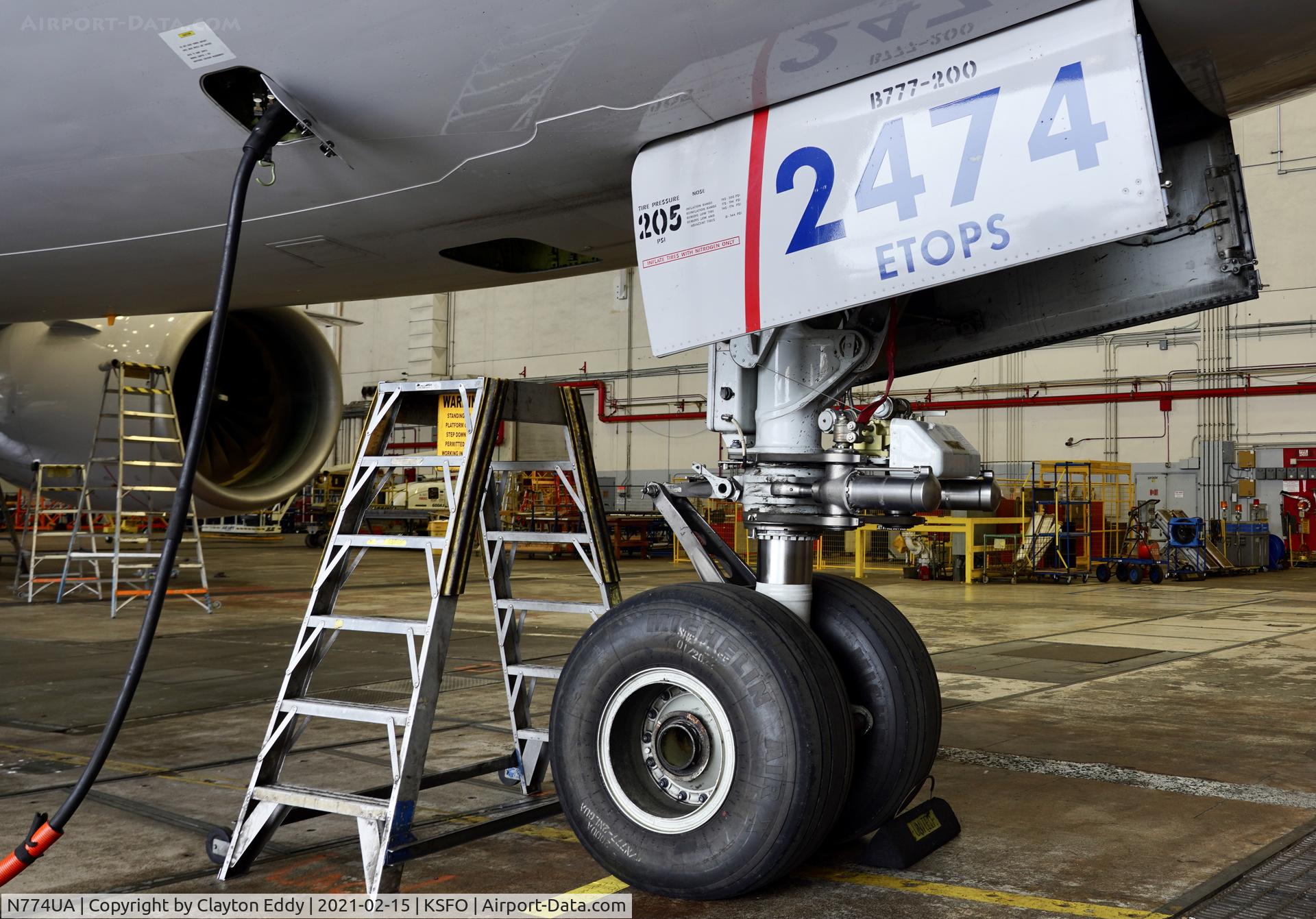 N774UA, 1996 Boeing 777-222 C/N 26936, SFO 2021.
