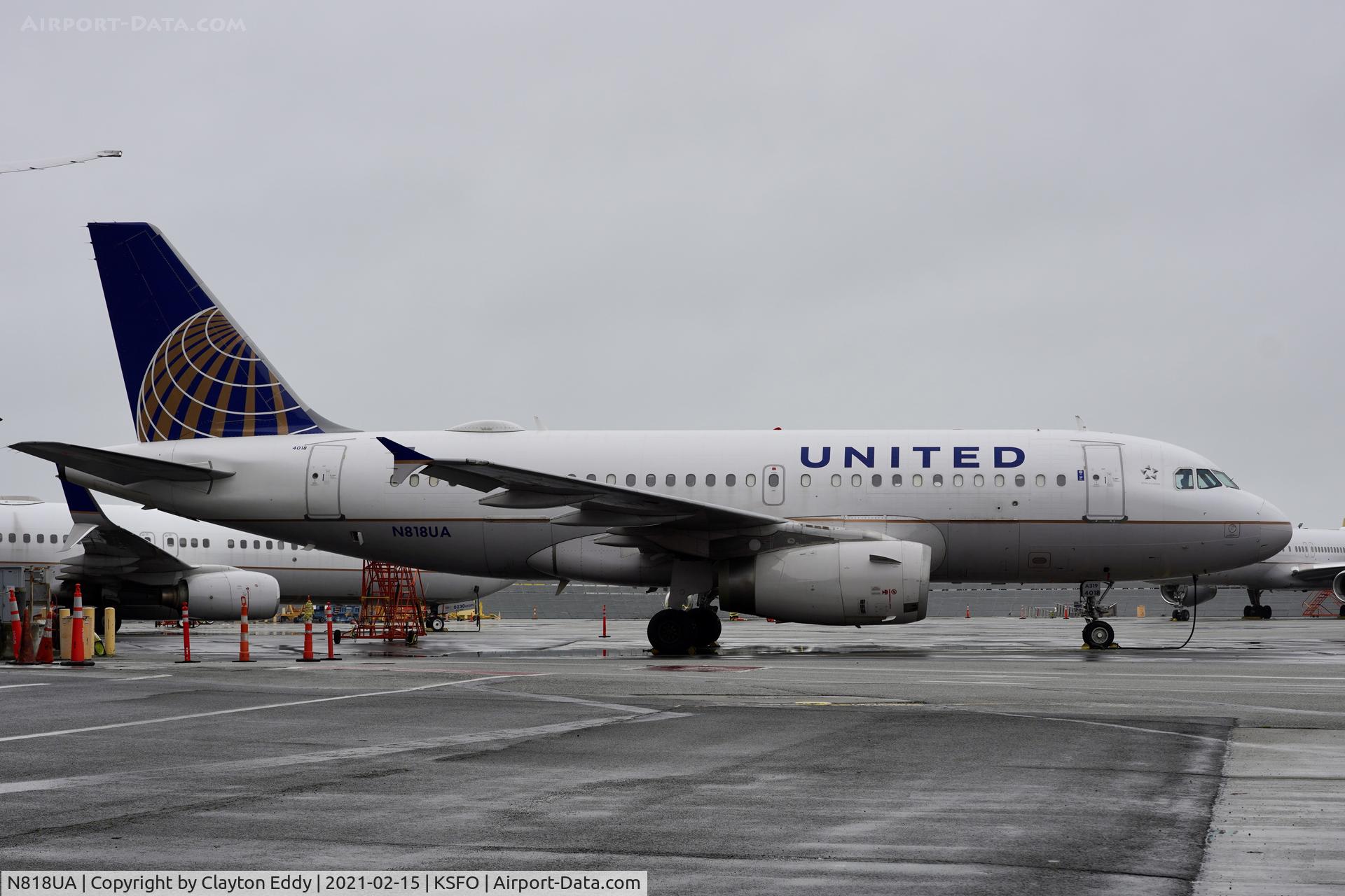 N818UA, 1998 Airbus A319-131 C/N 882, SFO 2021.