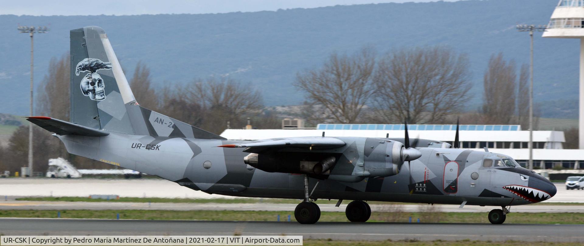 UR-CSK, 1984 Antonov An-26B C/N 13905, Aeropuerto de Foronda - Vitoria-Gasteiz - Euskadi - España