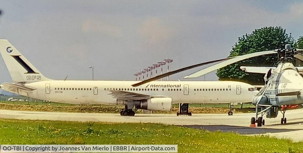 OO-TBI, 1991 Boeing 757-236 C/N 25133, Scan from slide