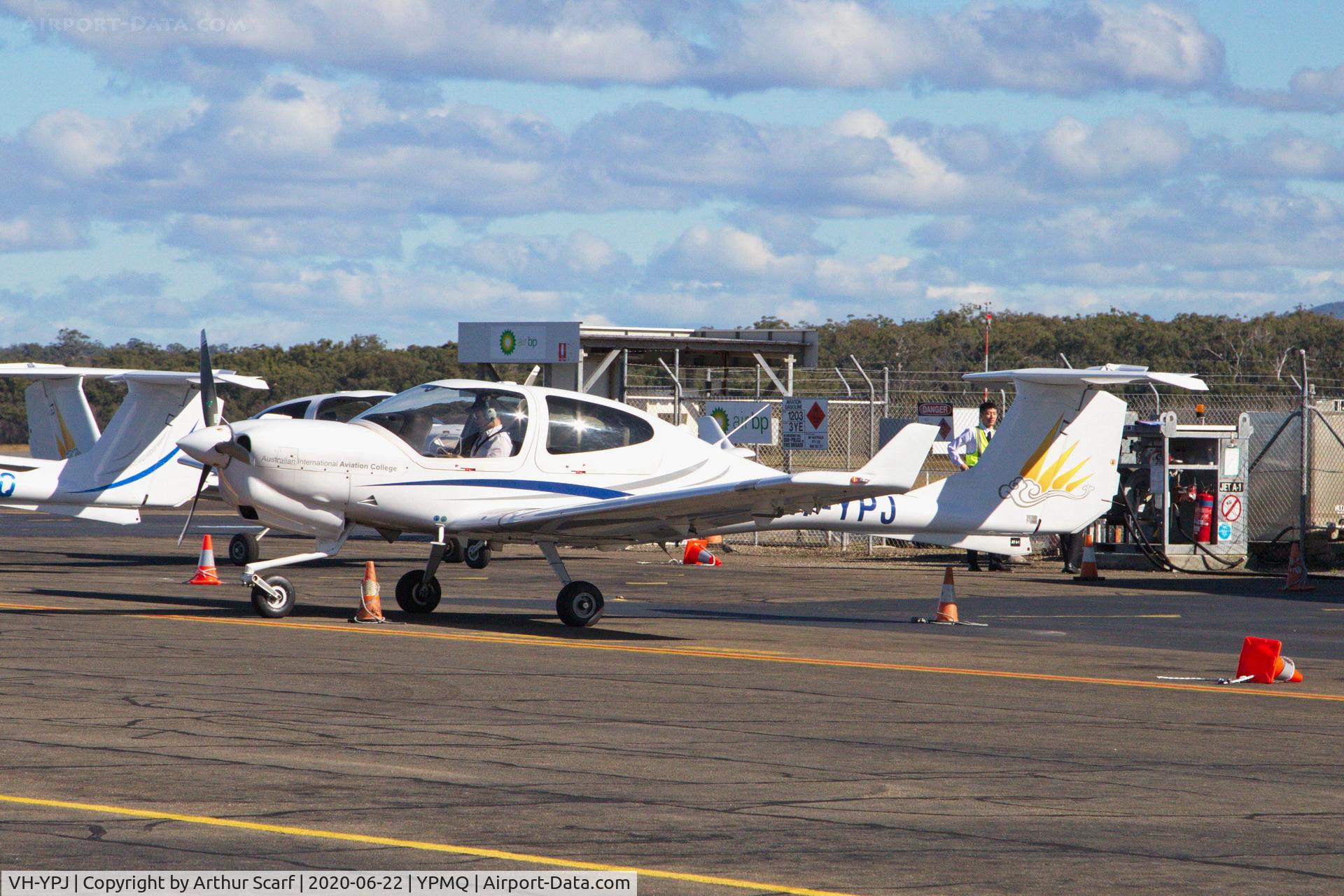 VH-YPJ, 2015 Diamond DA-40 NG Diamond Star C/N 40.N290, Port Macquarie Airport June 2020