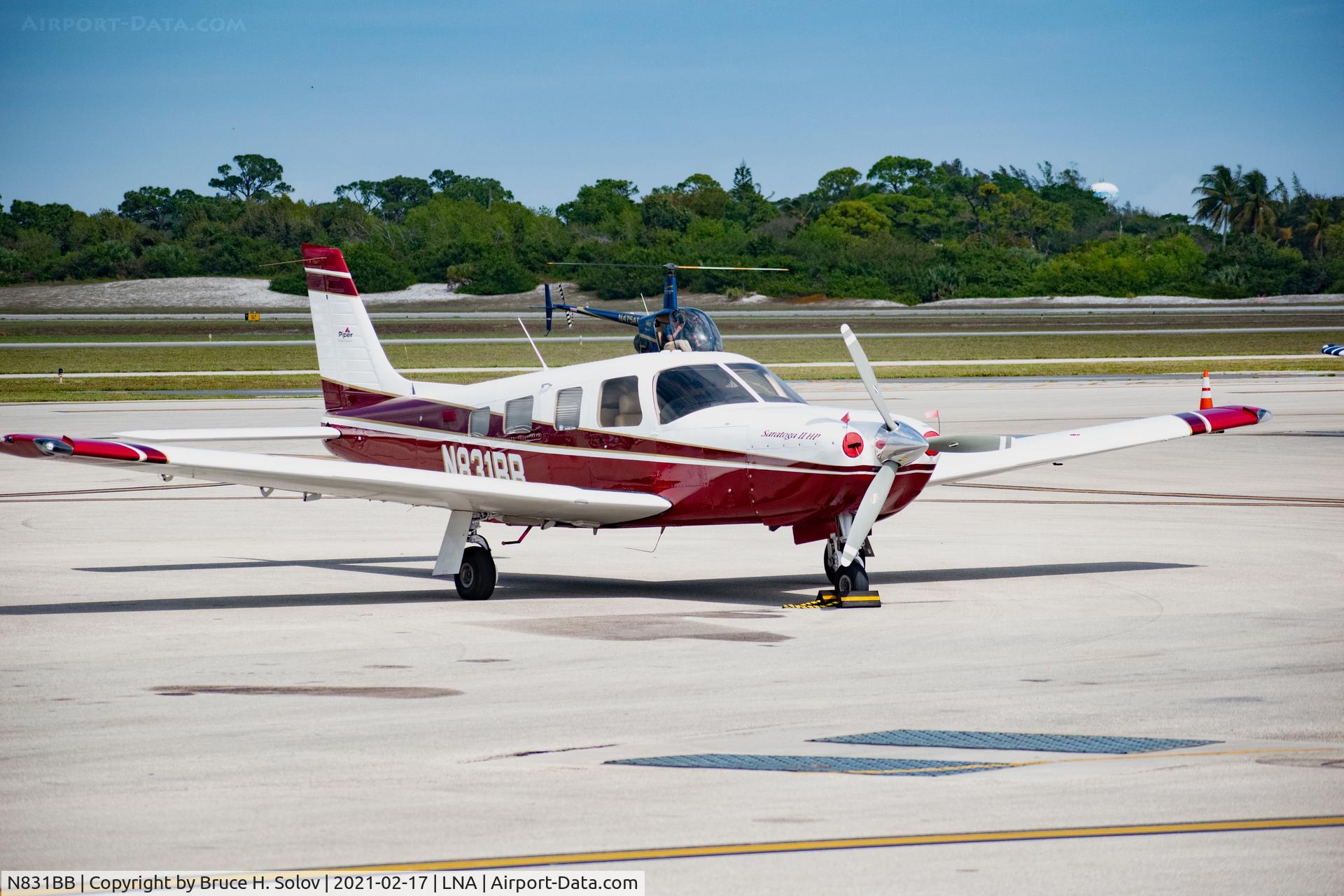 N831BB, 1999 Piper PA-32R-301 C/N 3246135, parked at LNA