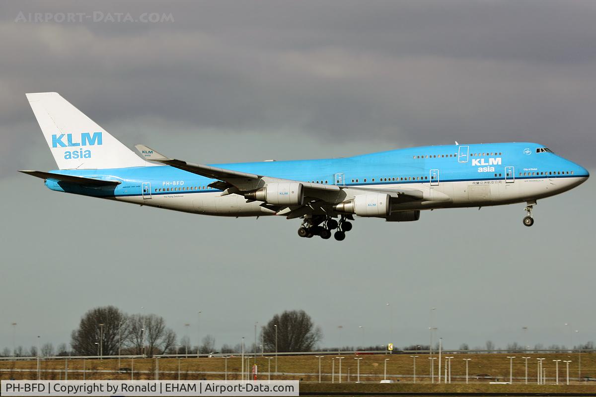 PH-BFD, 1989 Boeing 747-406BC C/N 24001, at spl