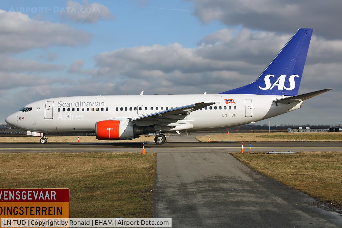 LN-TUD, 1998 Boeing 737-705 C/N 28217, at spl