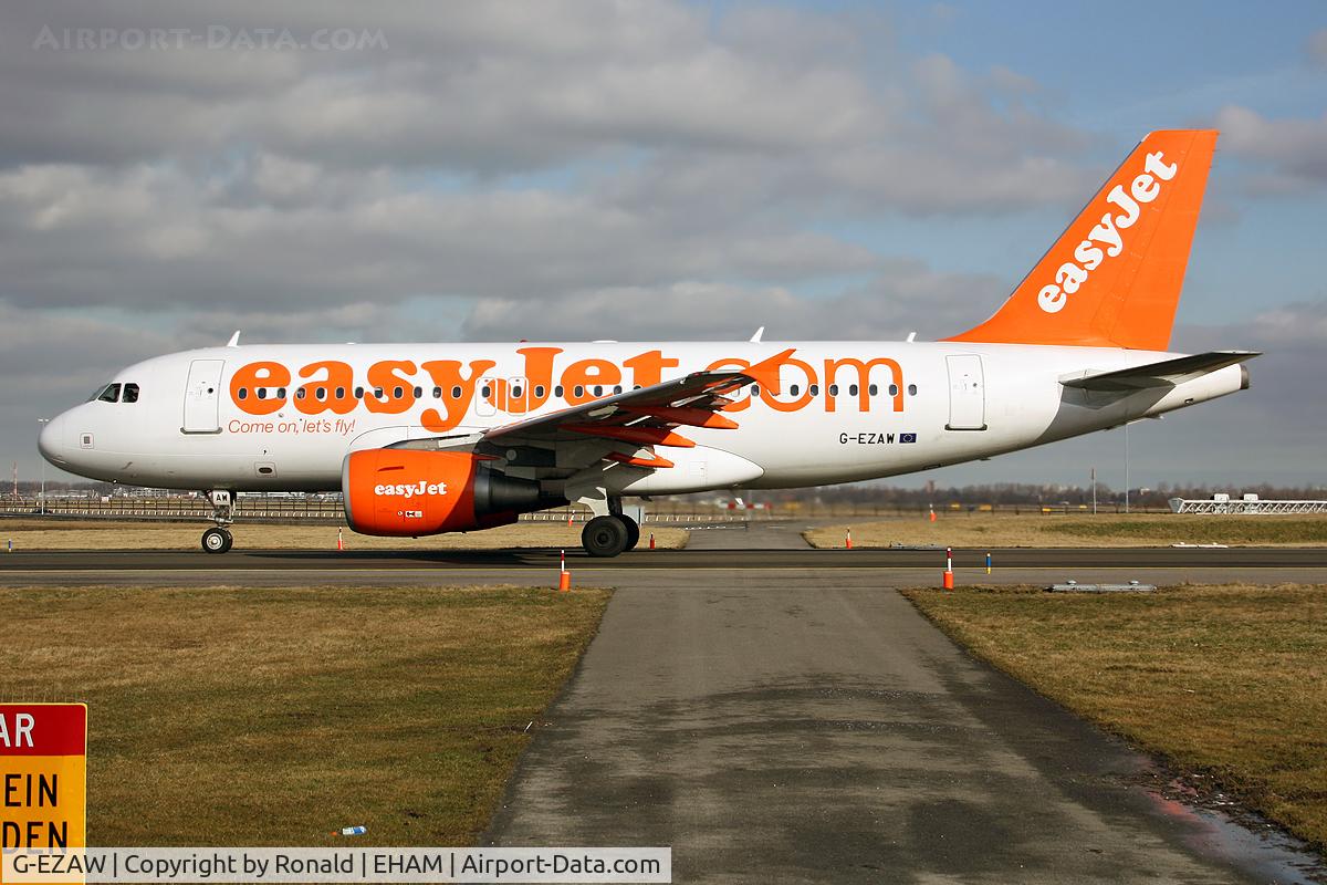 G-EZAW, 2006 Airbus A319-111 C/N 2812, at spl