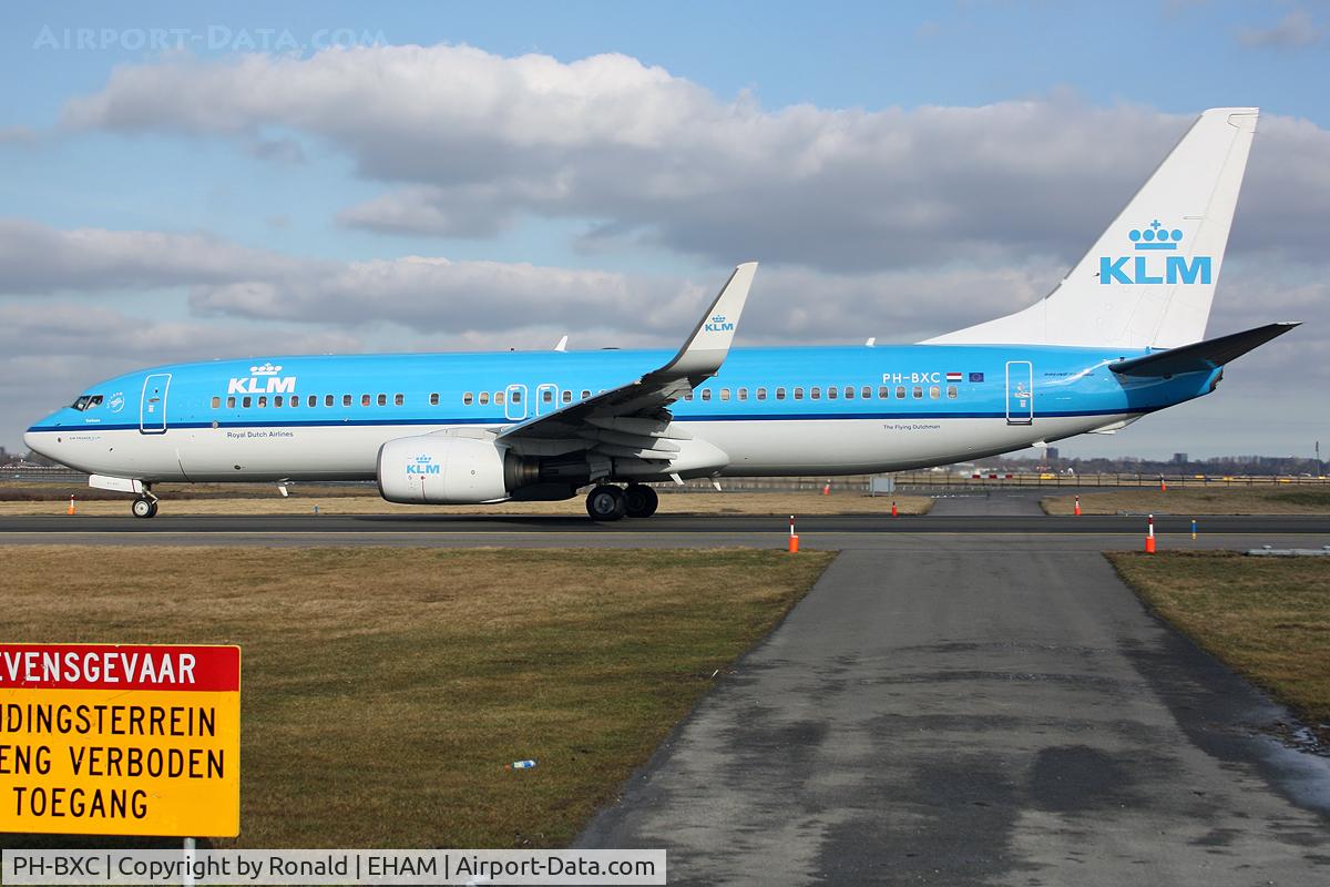 PH-BXC, 1999 Boeing 737-8K2 C/N 29133, at spl