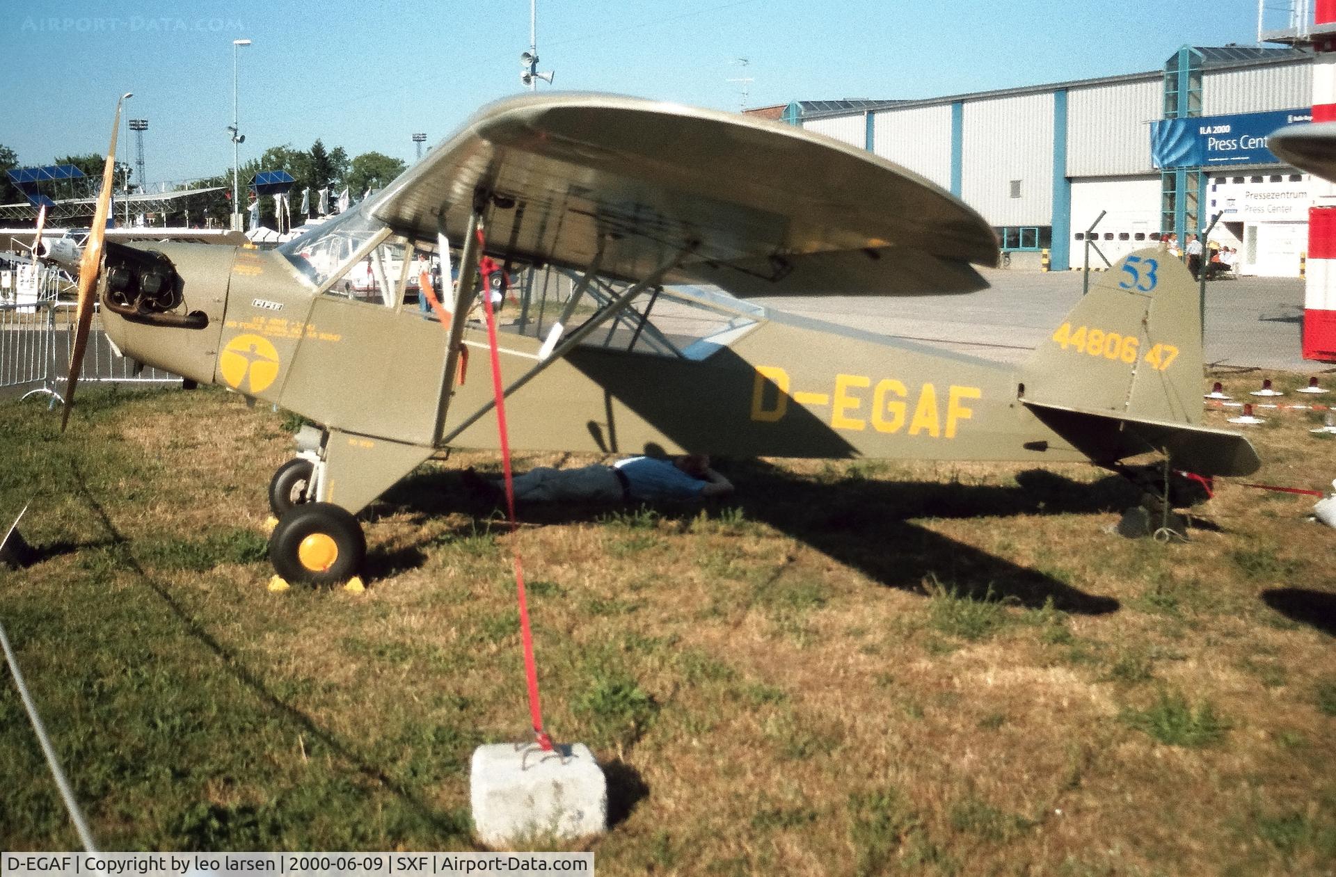 D-EGAF, 1944 Piper J3C-65 Cub Cub C/N 12943, Berlin ILA 9.6.2000