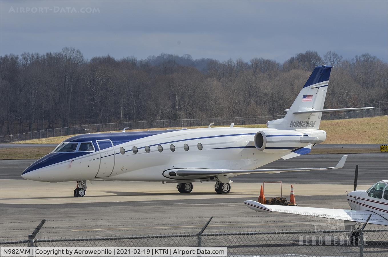 N982MM, 2008 Israel Aerospace Industries Gulfstream 200 C/N 204, Parked on the ramp at Tri-Cities Airport (KTRI)
19Fep21