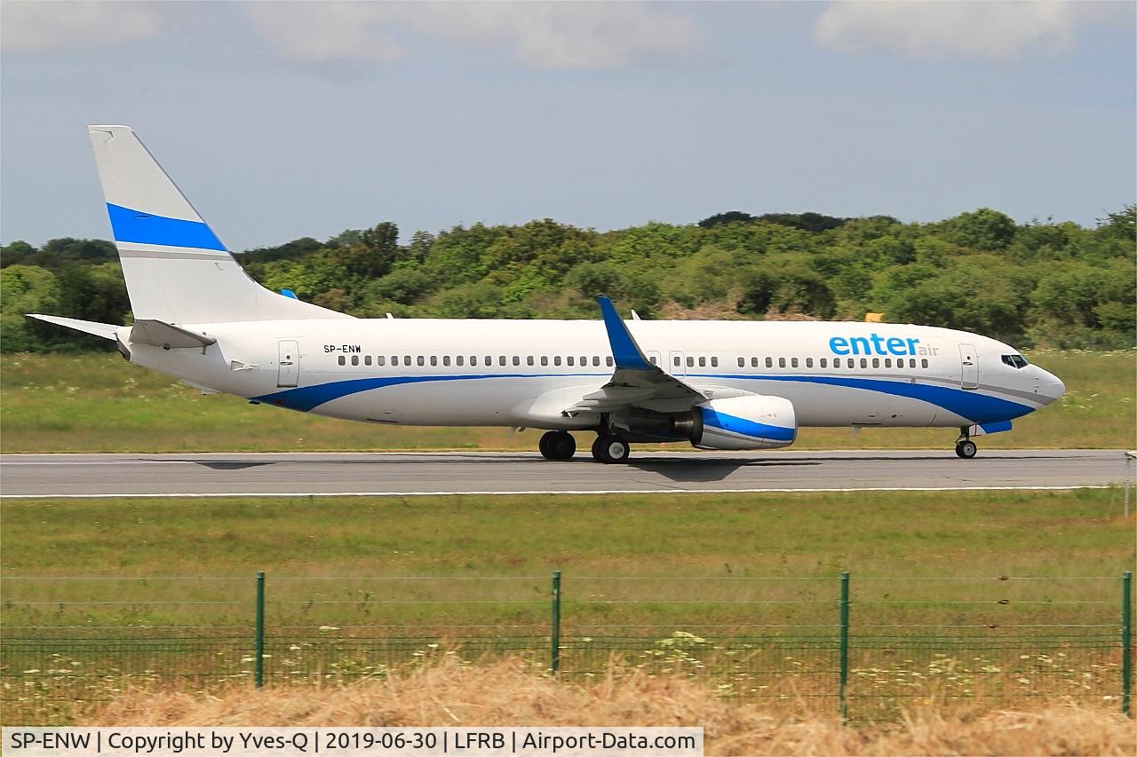 SP-ENW, 1999 Boeing 737-86J C/N 28073, Boeing 737-86J, Take off run rwy 07R, Brest-Bretagne airport (LFRB-BES)
