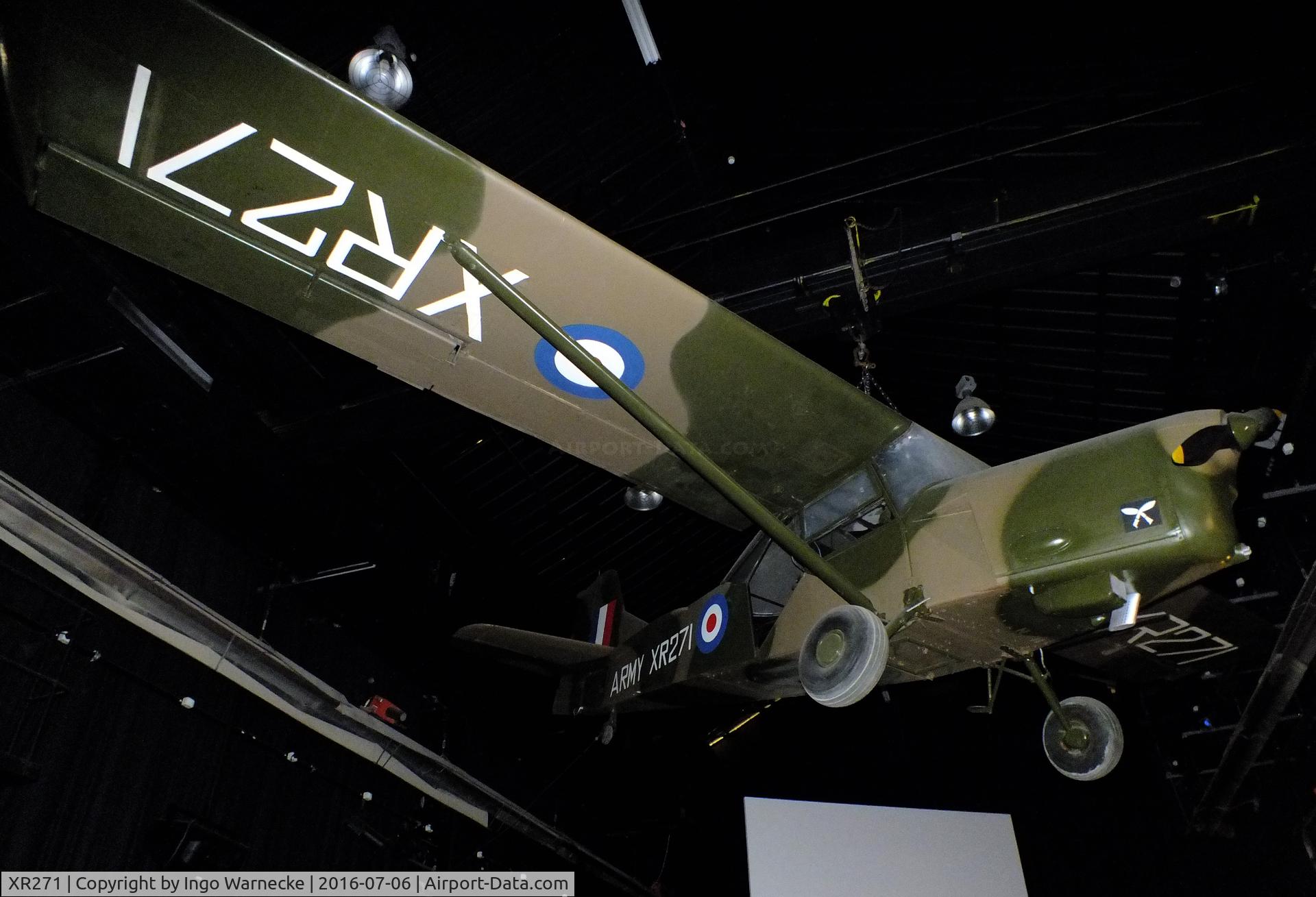 XR271, 1962 Auster AOP.9 C/N B5/10/188, Auster AOP9 at the Royal Artillery Museum, Woolwich