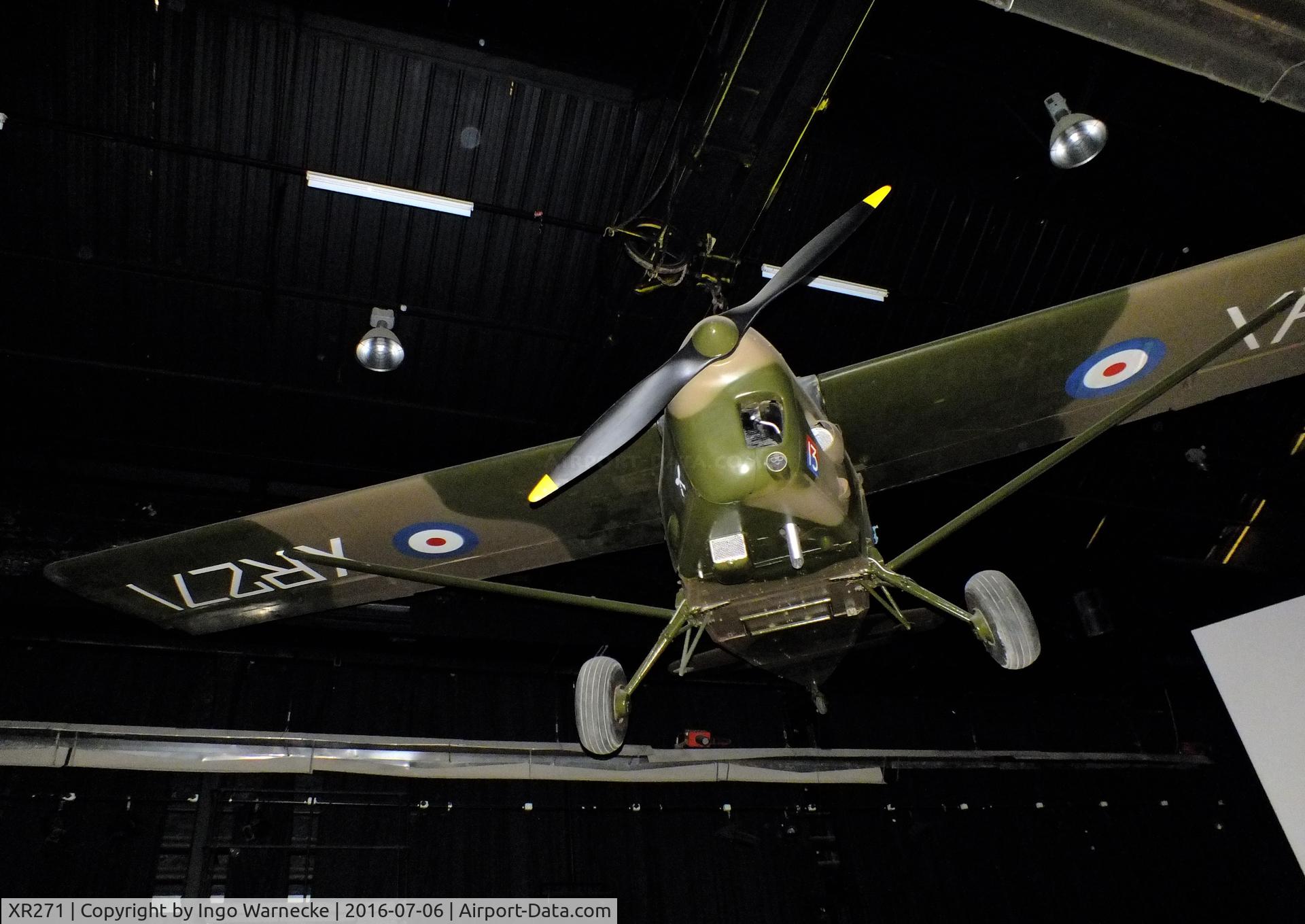 XR271, 1962 Auster AOP.9 C/N B5/10/188, Auster AOP9 at the Royal Artillery Museum, Woolwich