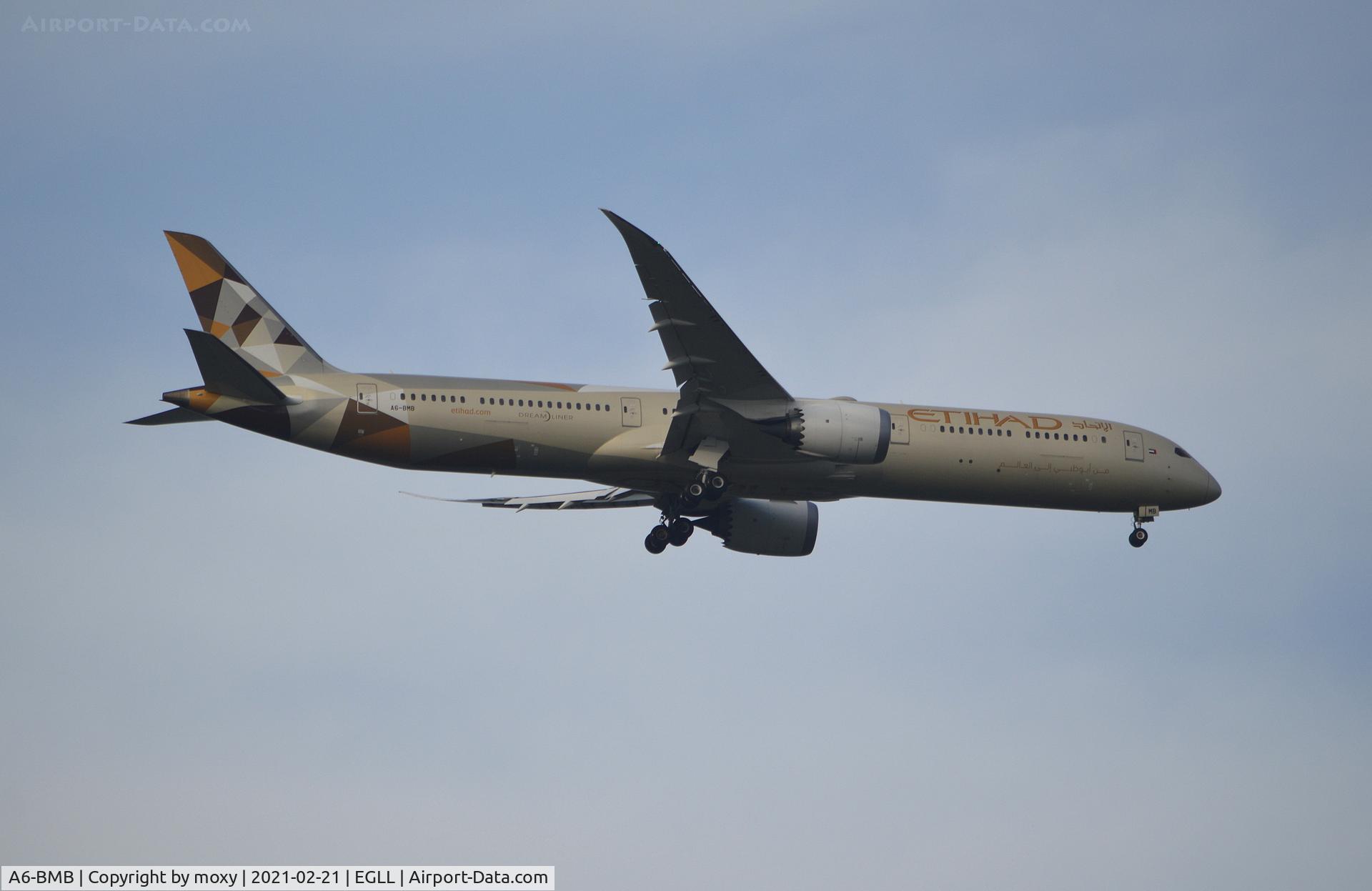 A6-BMB, 2018 Boeing 787-10 Dreamliner C/N 60756, Boeing 787-10 Dreamliner on finals to 9R London Heathrow.