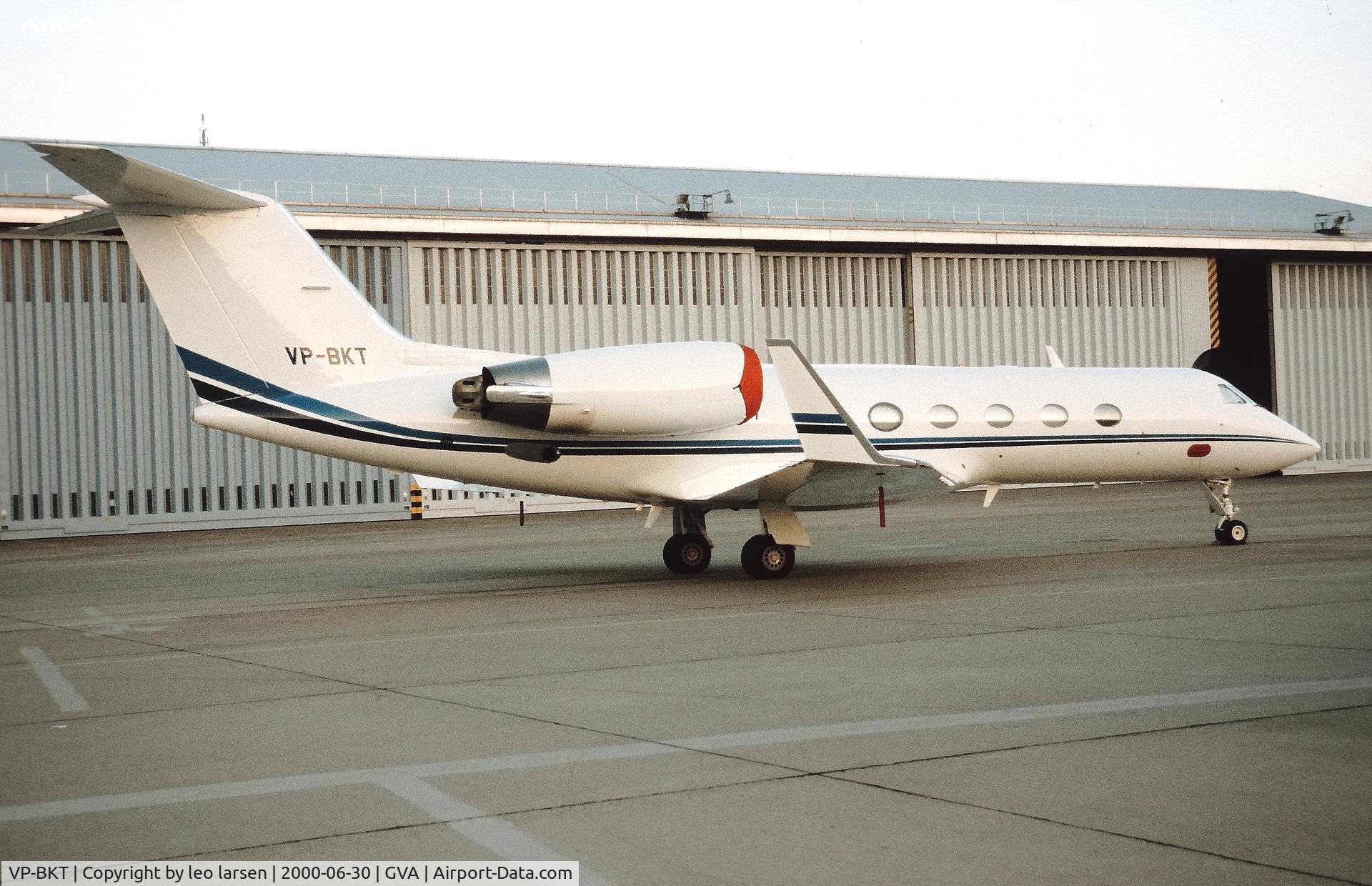 VP-BKT, 1988 Gulfstream Aerospace G-IV C/N 1074, Geneva 30.6.2000
